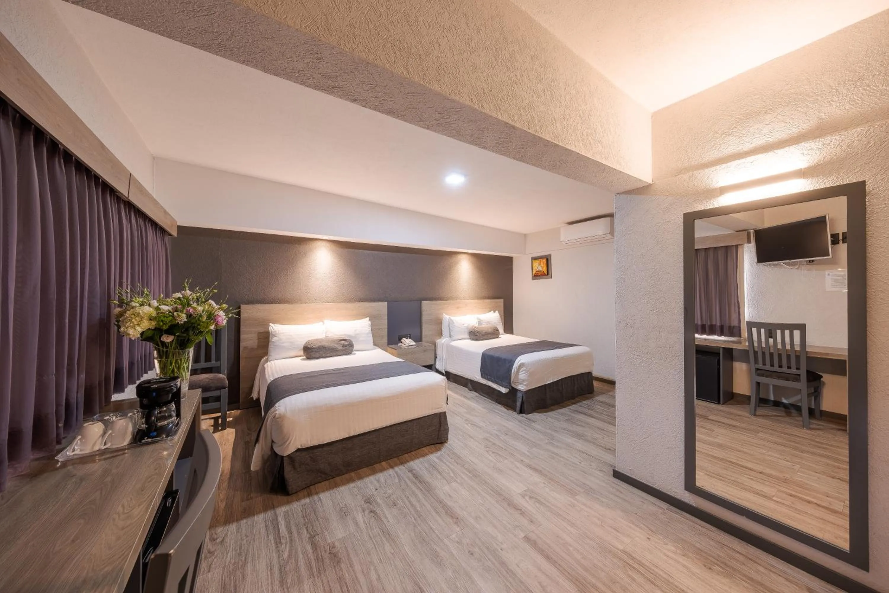 Photo of the whole room, Bed in Hotel Malibu