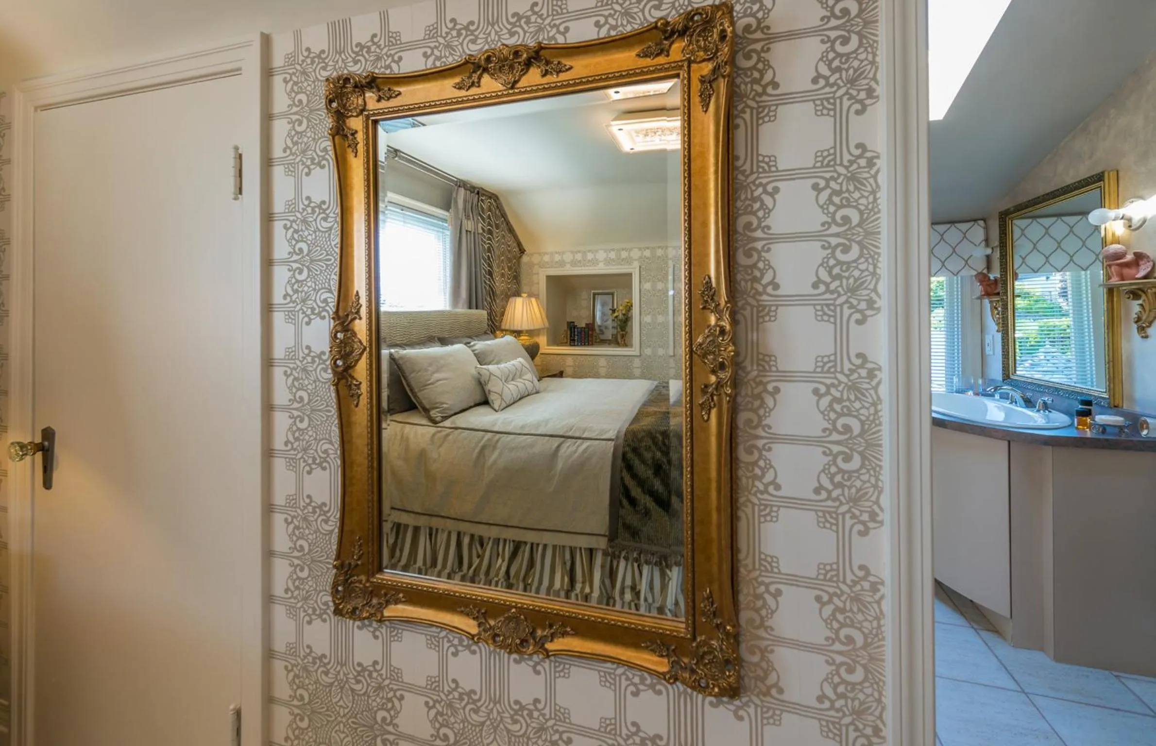 Decorative detail, Bed in Crystal's View Bed & Breakfast