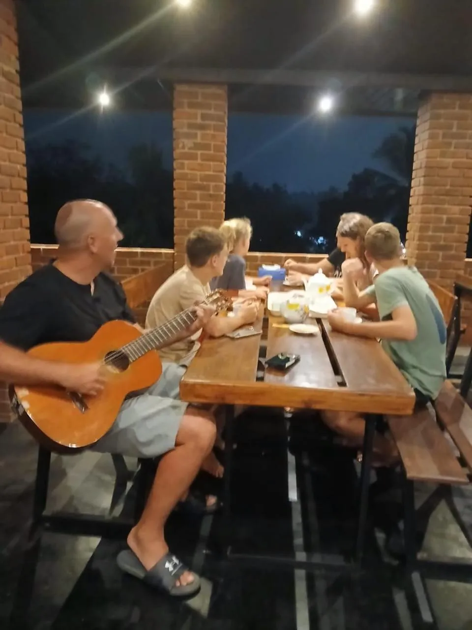 Airport 4 Season Transit Hotel