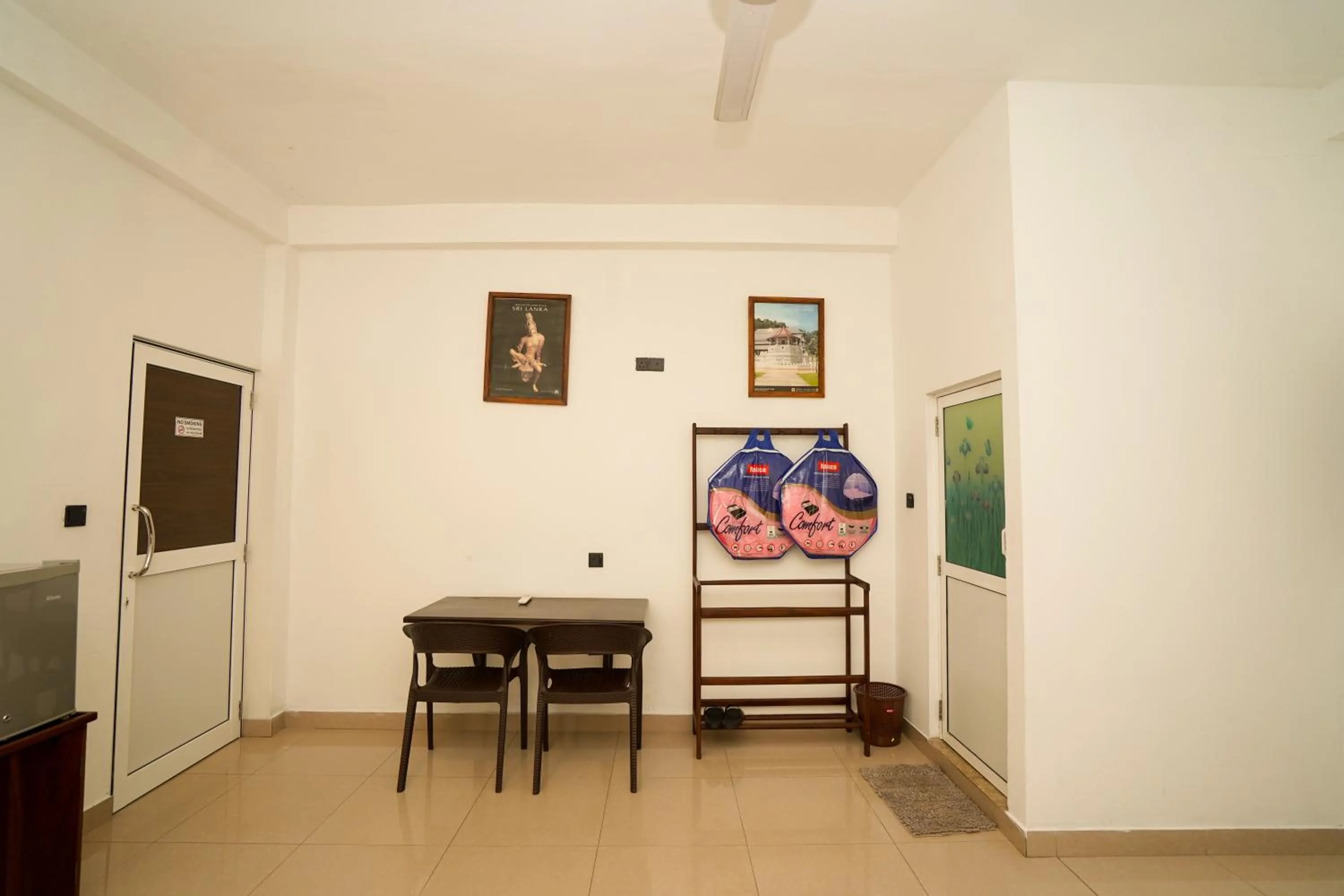 Airport 4 Season Transit Hotel