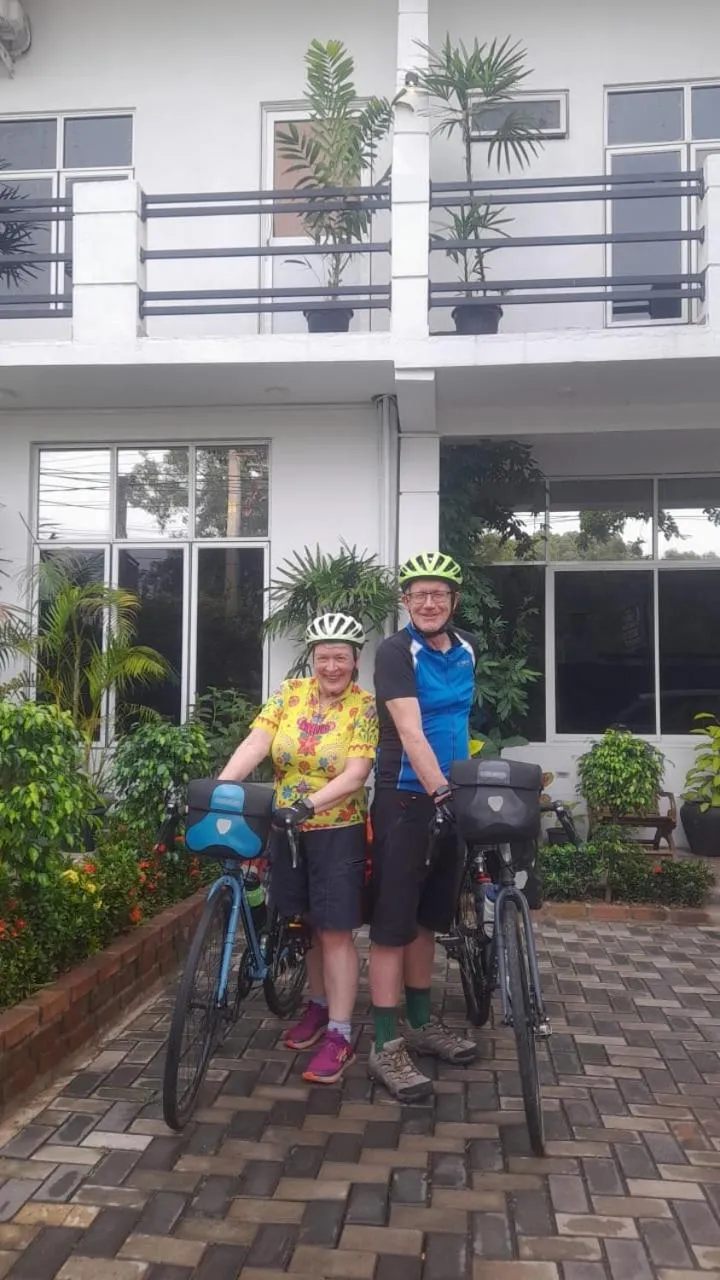 Airport 4 Season Transit Hotel