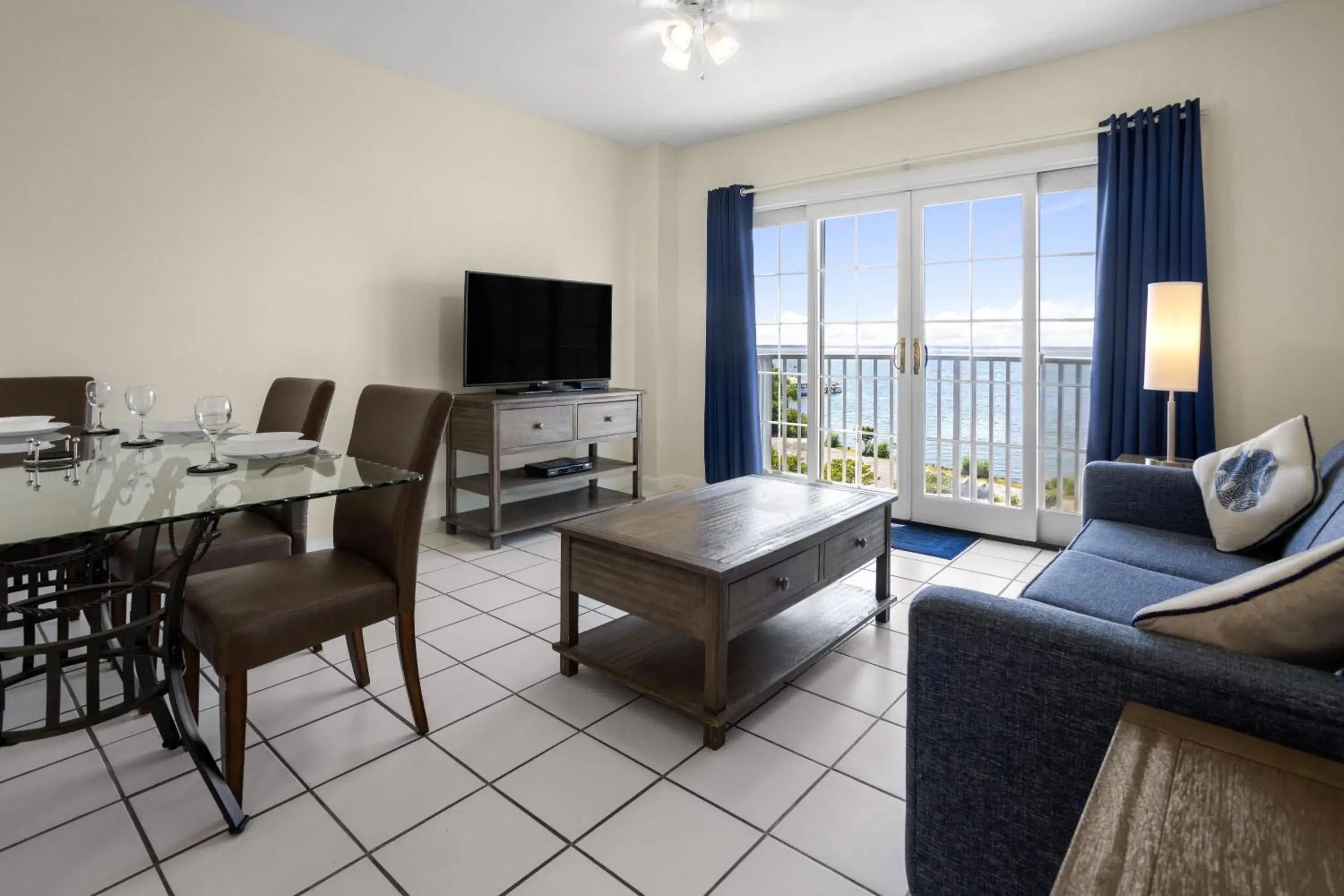 One-Bedroom Queen Room with Sofa Bed in Coconut Malorie Resort Ocean City, Ascend Collection Hotel One-Bedroom Queen Room with Sofa Bed in Coconut Malorie Resort Ocean City, Ascend Collection Hotel