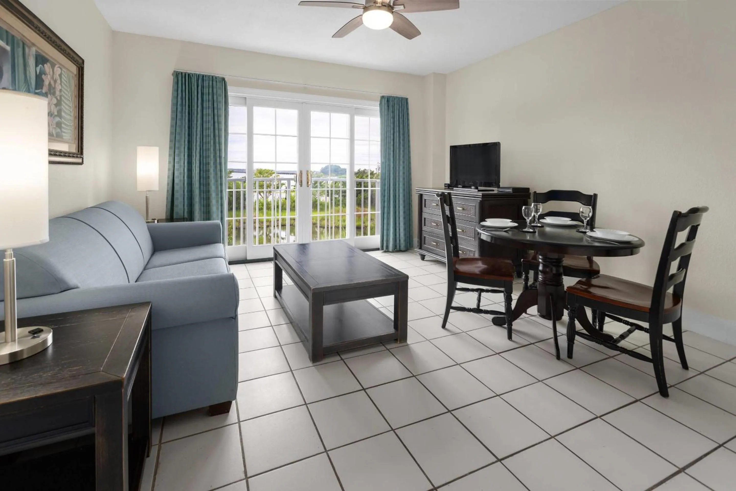 Bedroom in Coconut Malorie Resort Ocean City, Ascend Collection Hotel