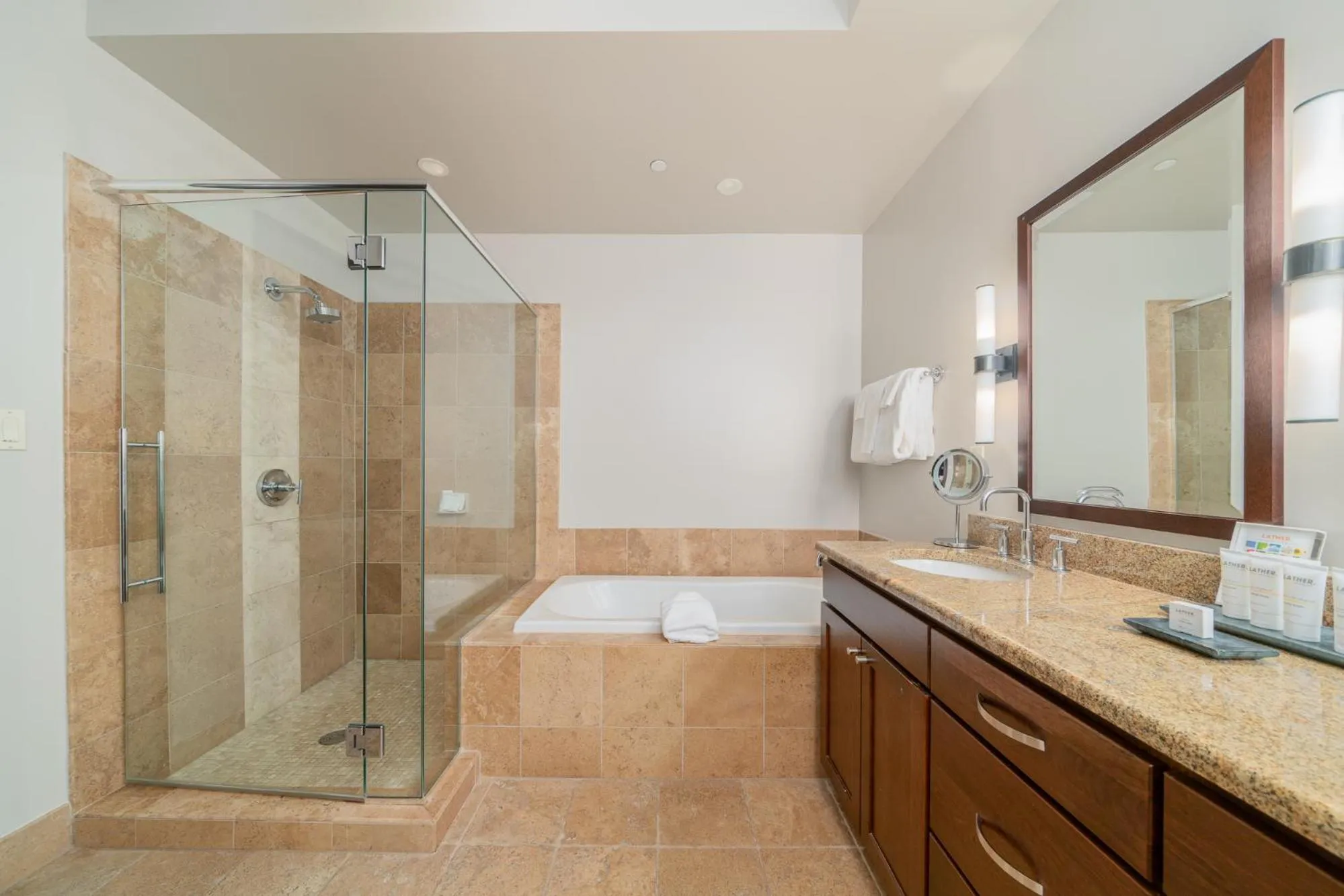 Shower in Lumiere by Dunton