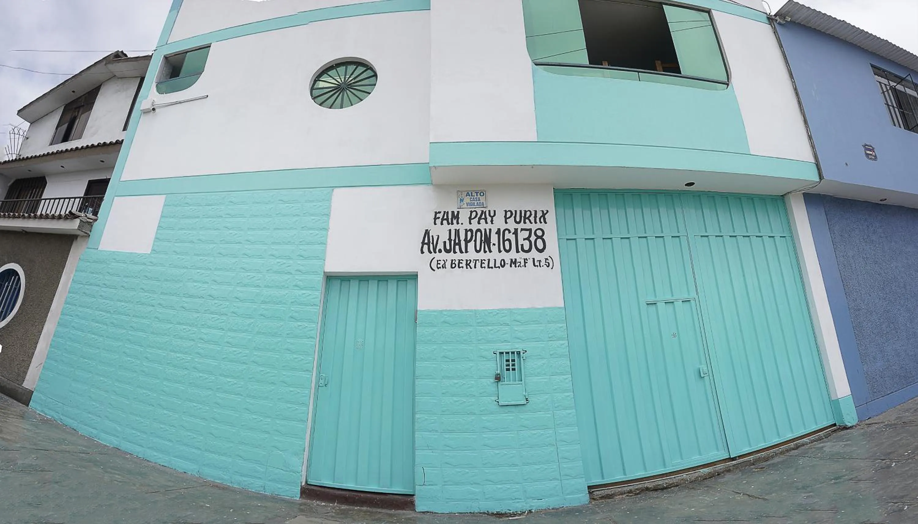 Property building in Paypurix Hostel Lima Airport