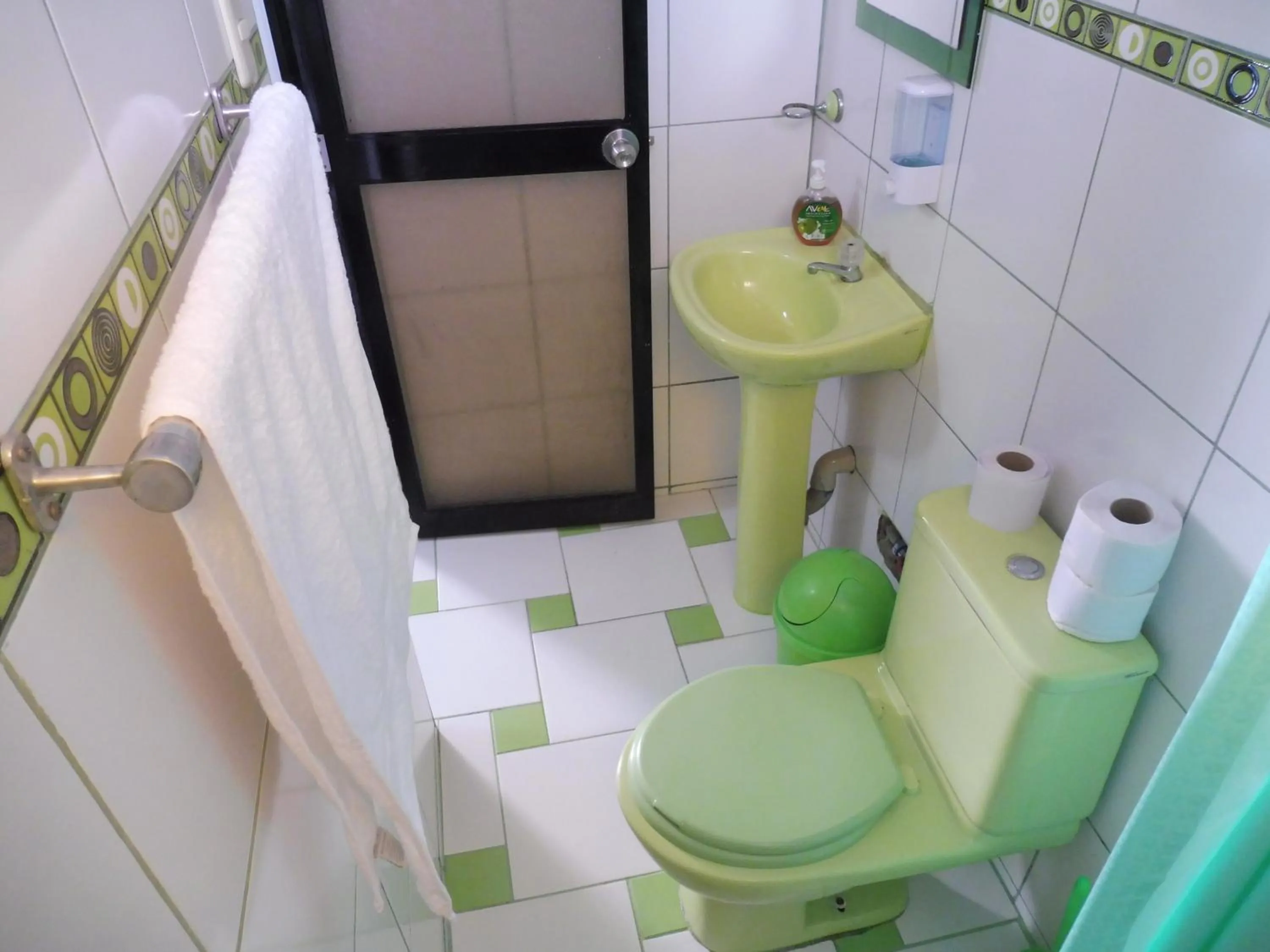 Bathroom in Paypurix Hostel Lima Airport