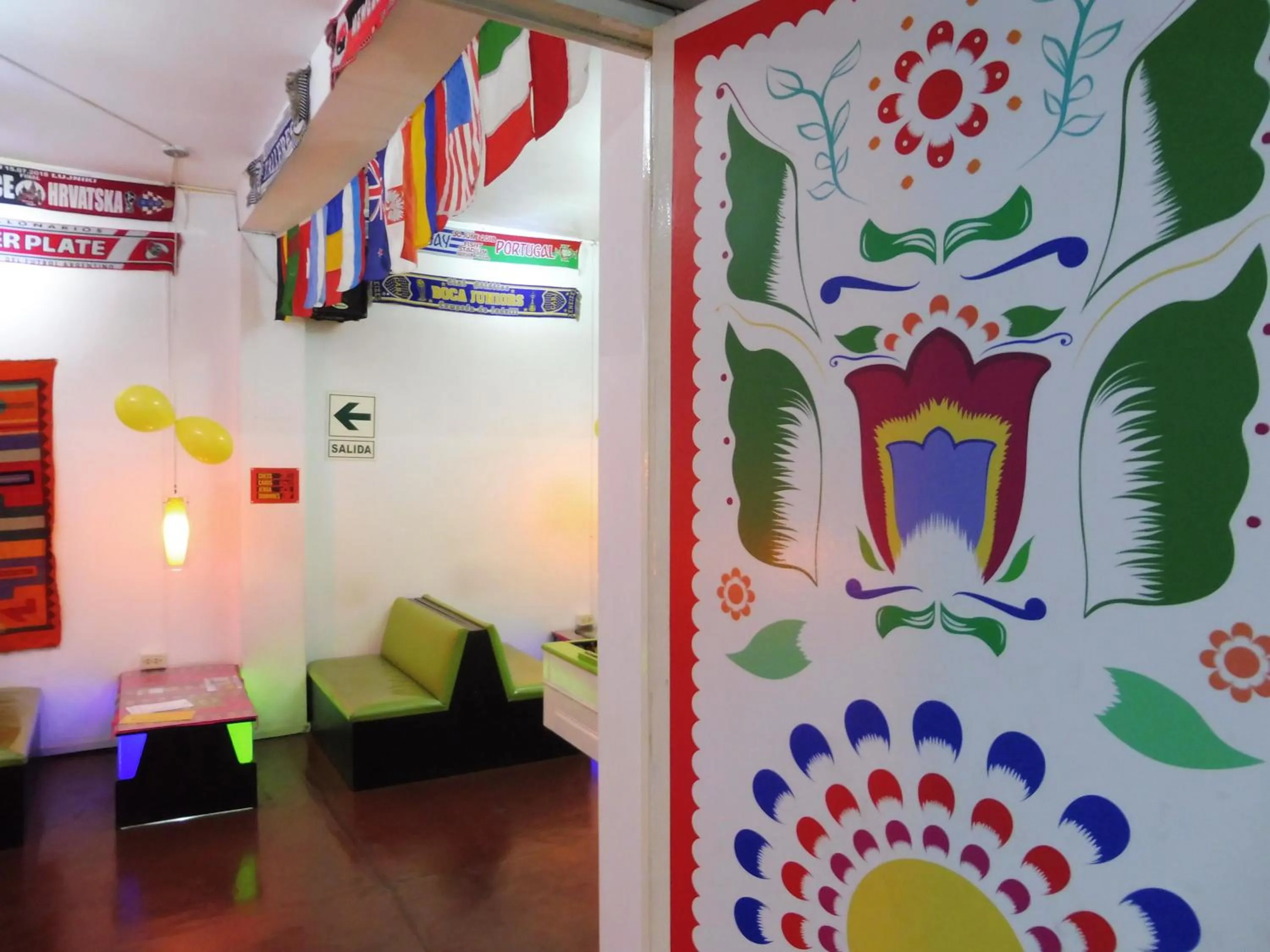 Restaurant/places to eat in Paypurix Hostel Lima Airport
