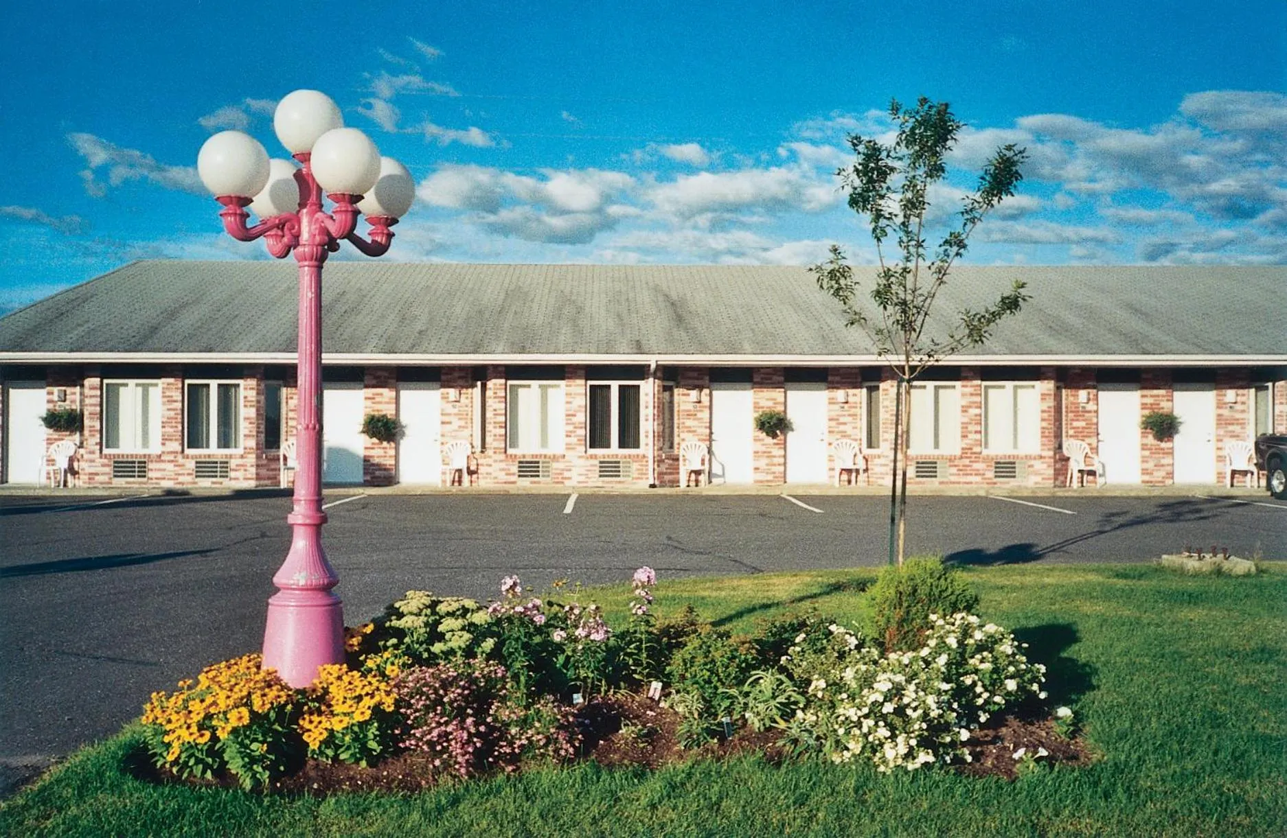 Property building in Motel Invitation