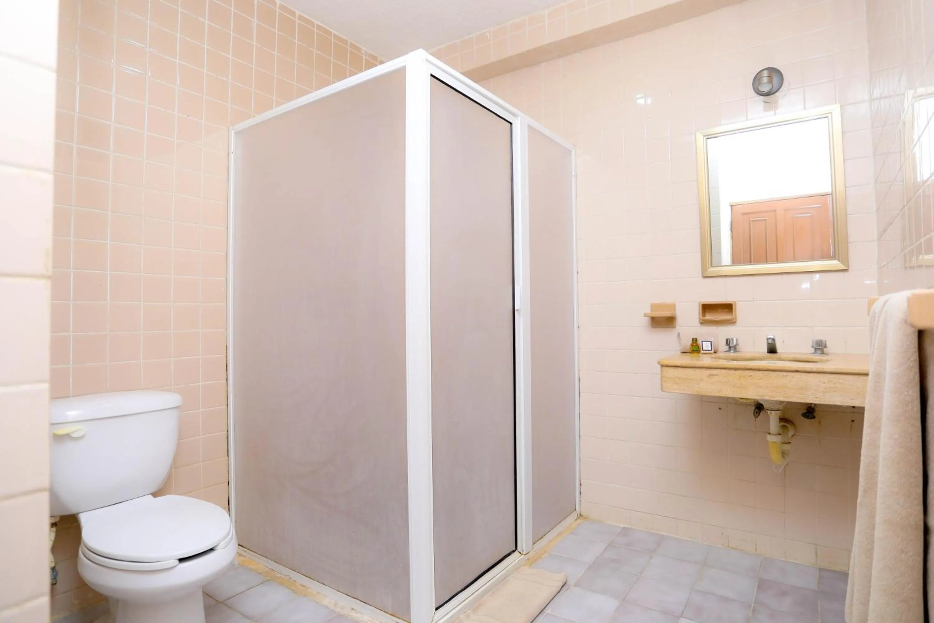 Bathroom in Hotel Maria de Lourdes