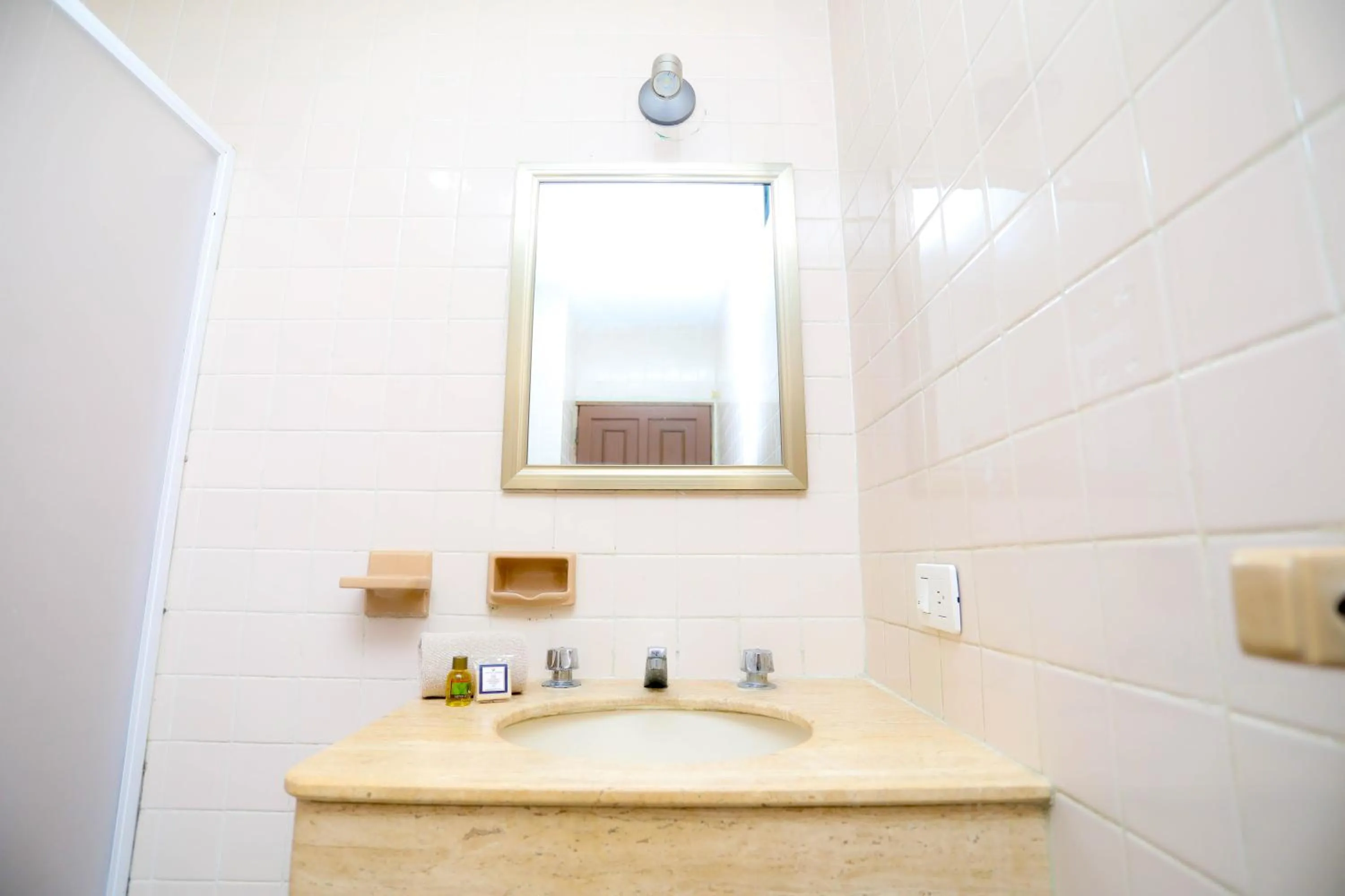 Bathroom in Hotel Maria de Lourdes
