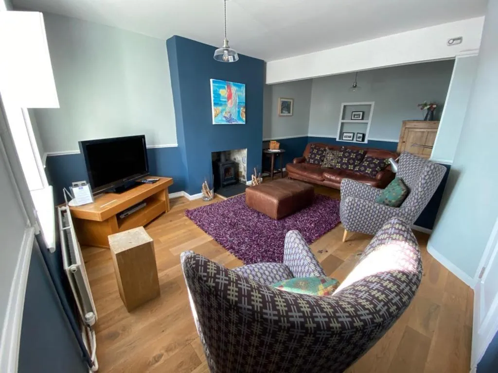 Living room in Harbourmaster Hotel