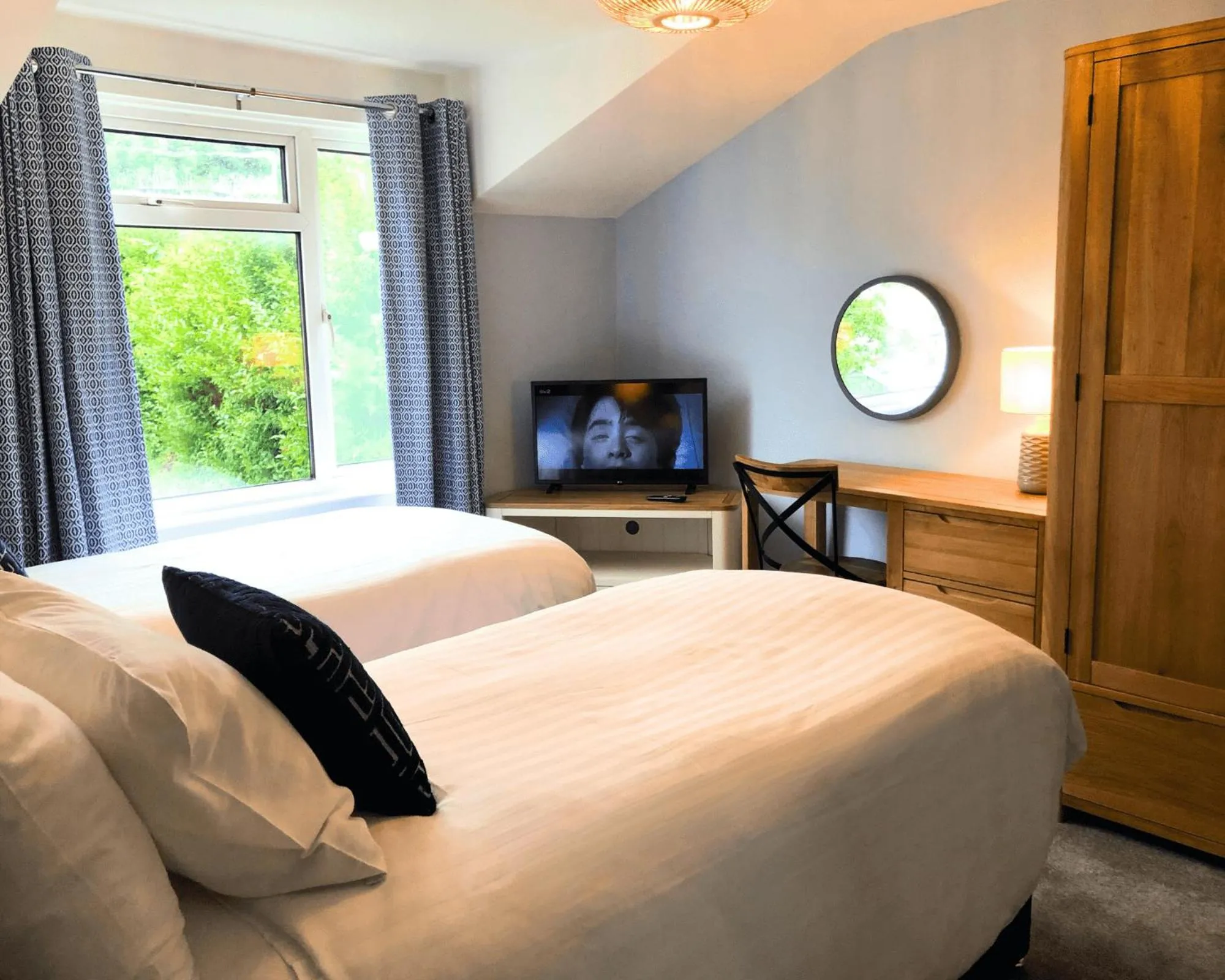 Bedroom, Bed in Harbourmaster Hotel