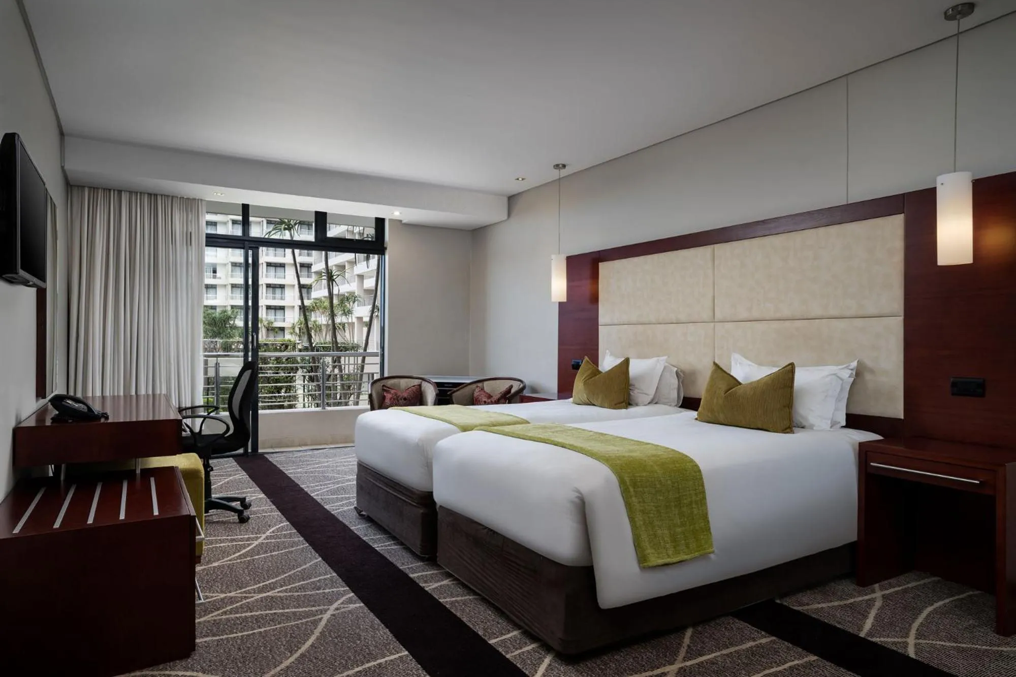 Bedroom, Bed in Premier Hotel East London ICC