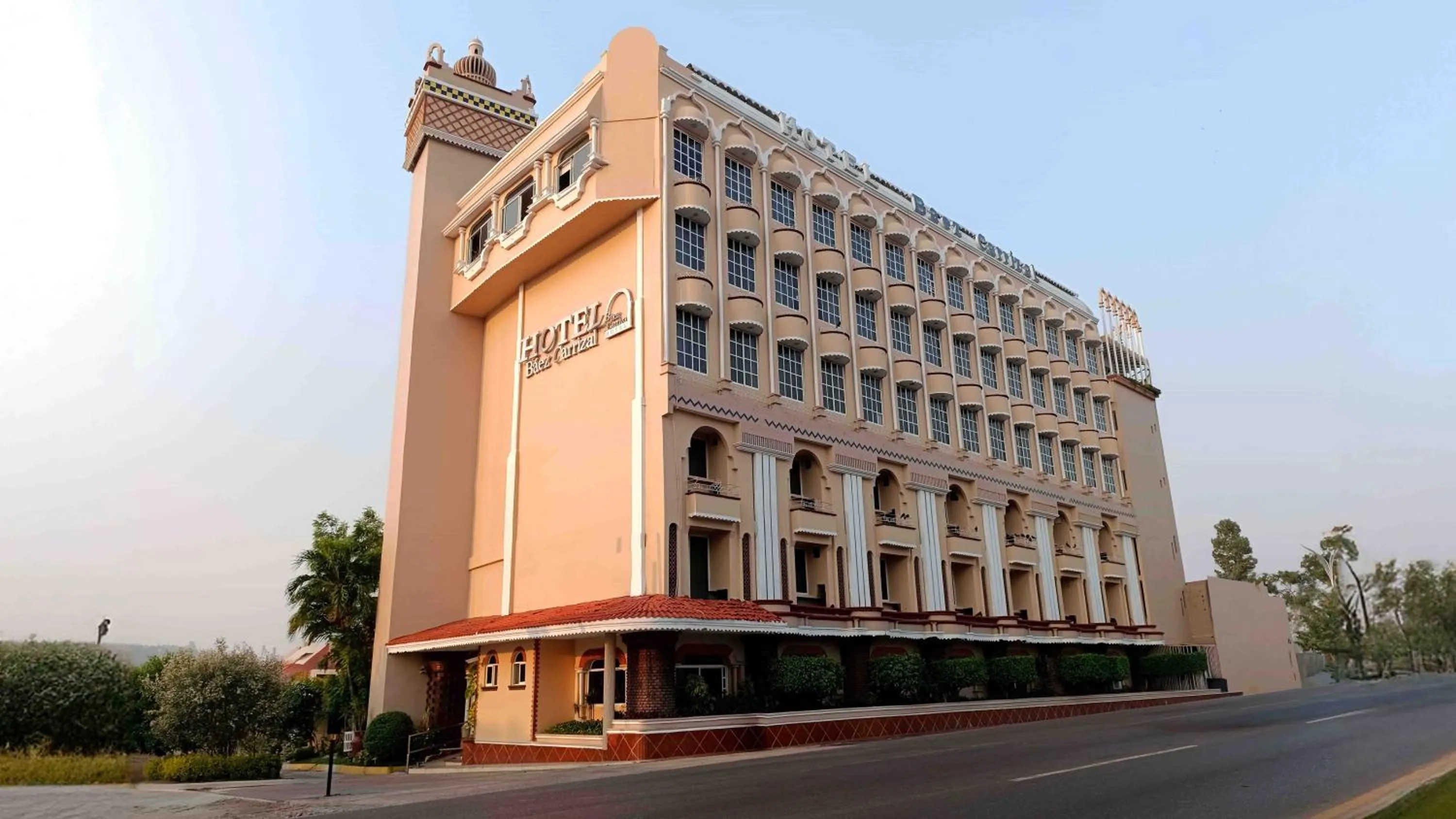 Property building in Hotel Báez Carrizal