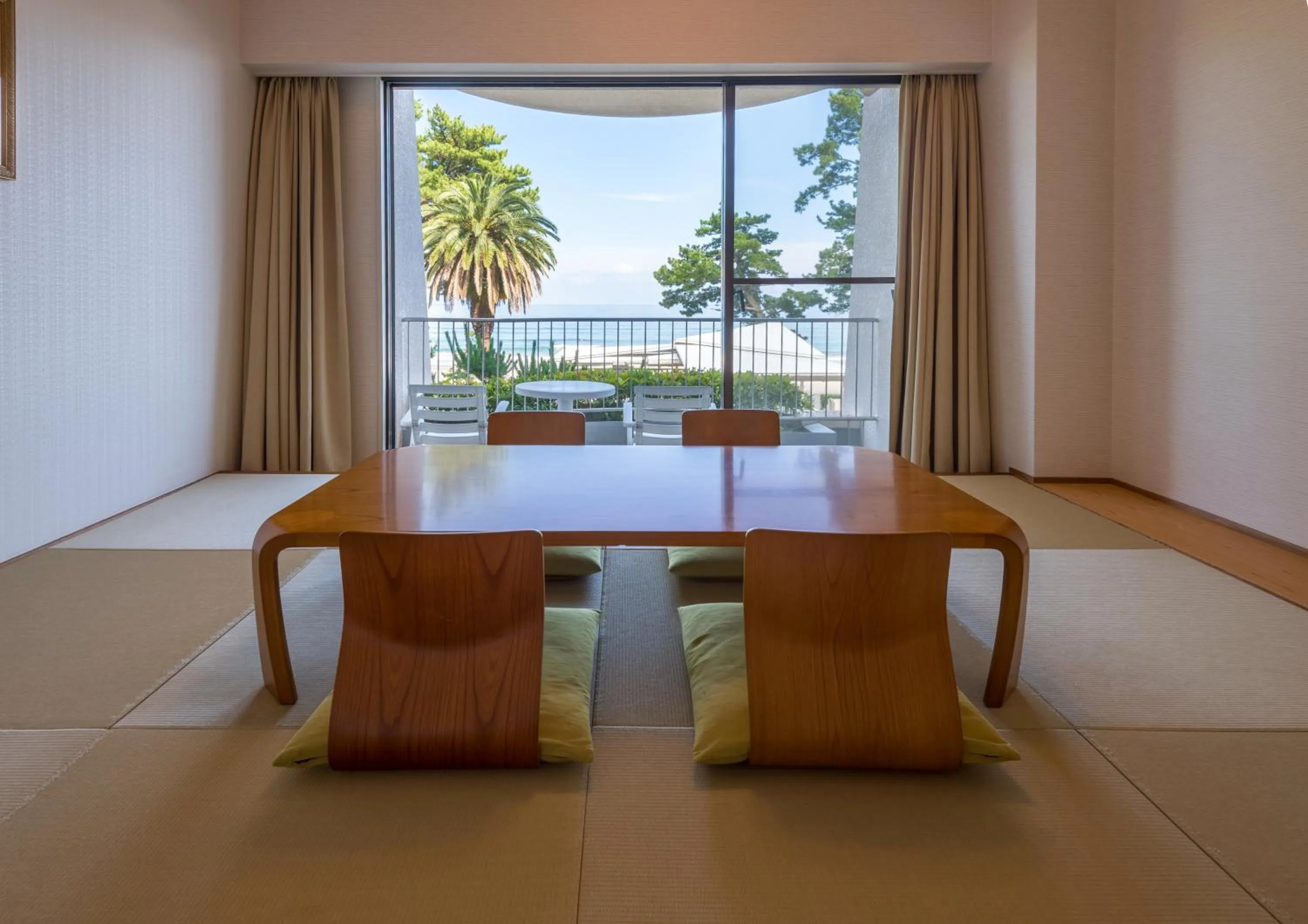 Photo of the whole room in Izu Imaihama Tokyu Hotel