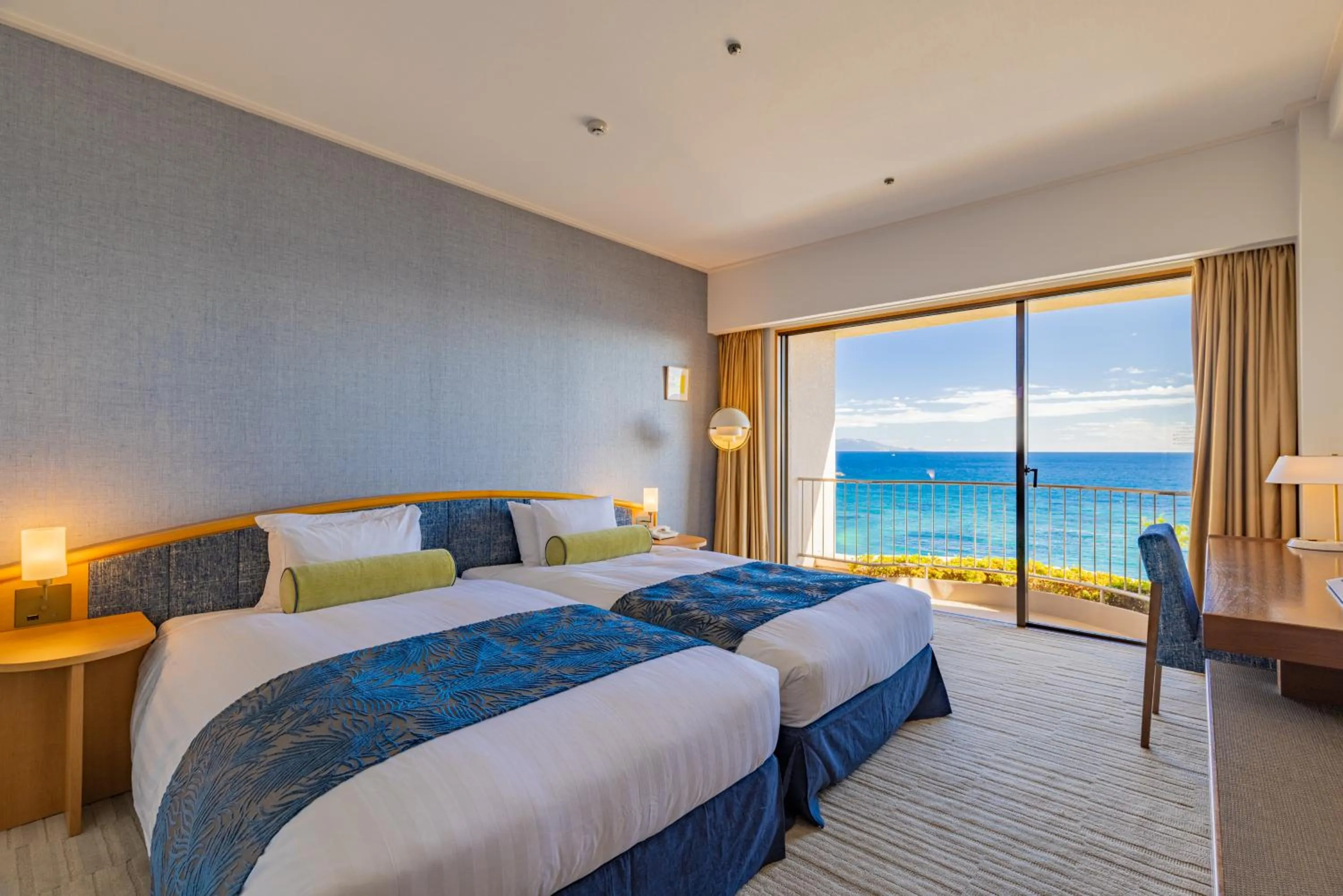 VIP, Bed in Izu Imaihama Tokyu Hotel