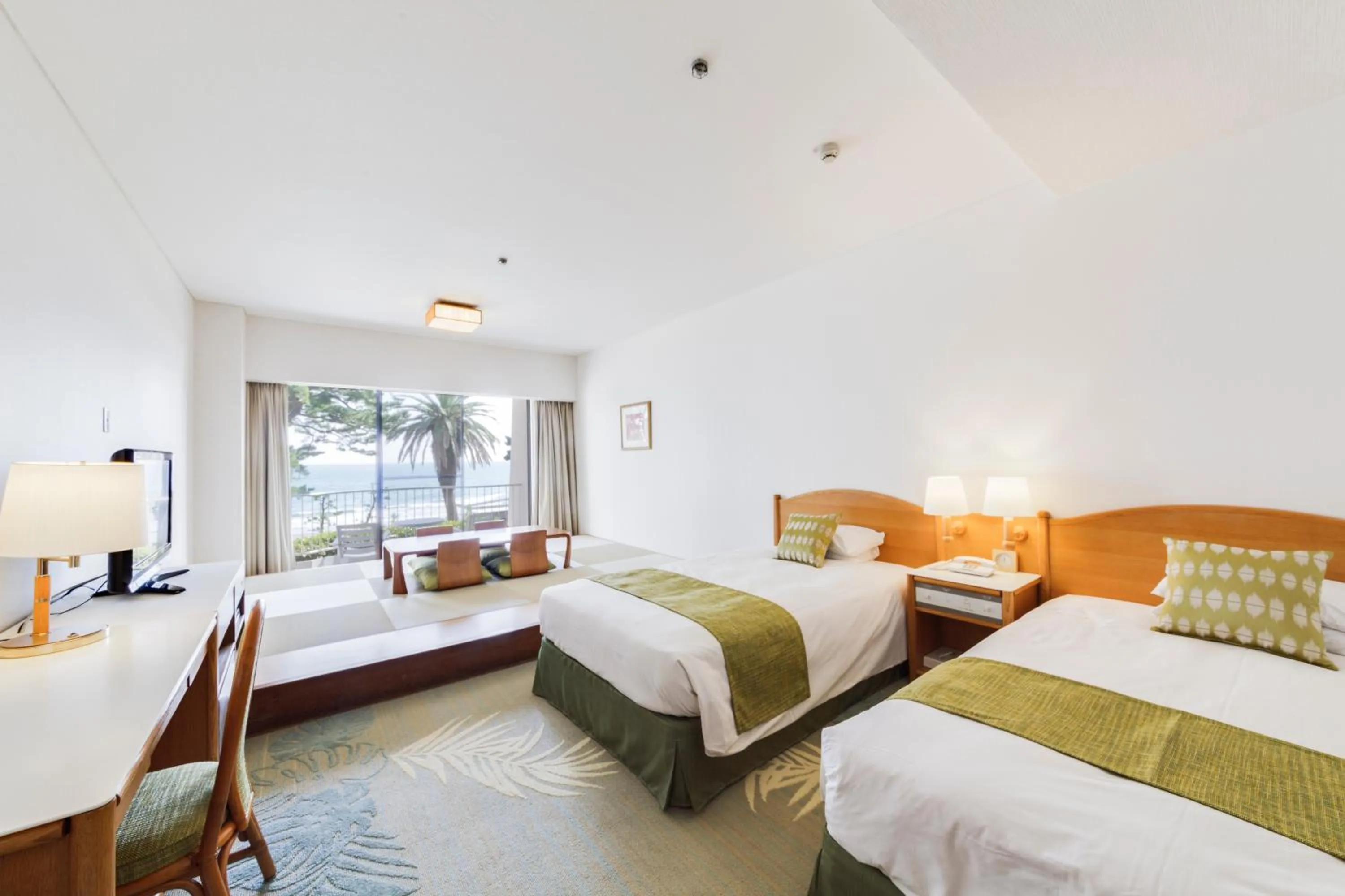 Photo of the whole room, Bed in Izu Imaihama Tokyu Hotel