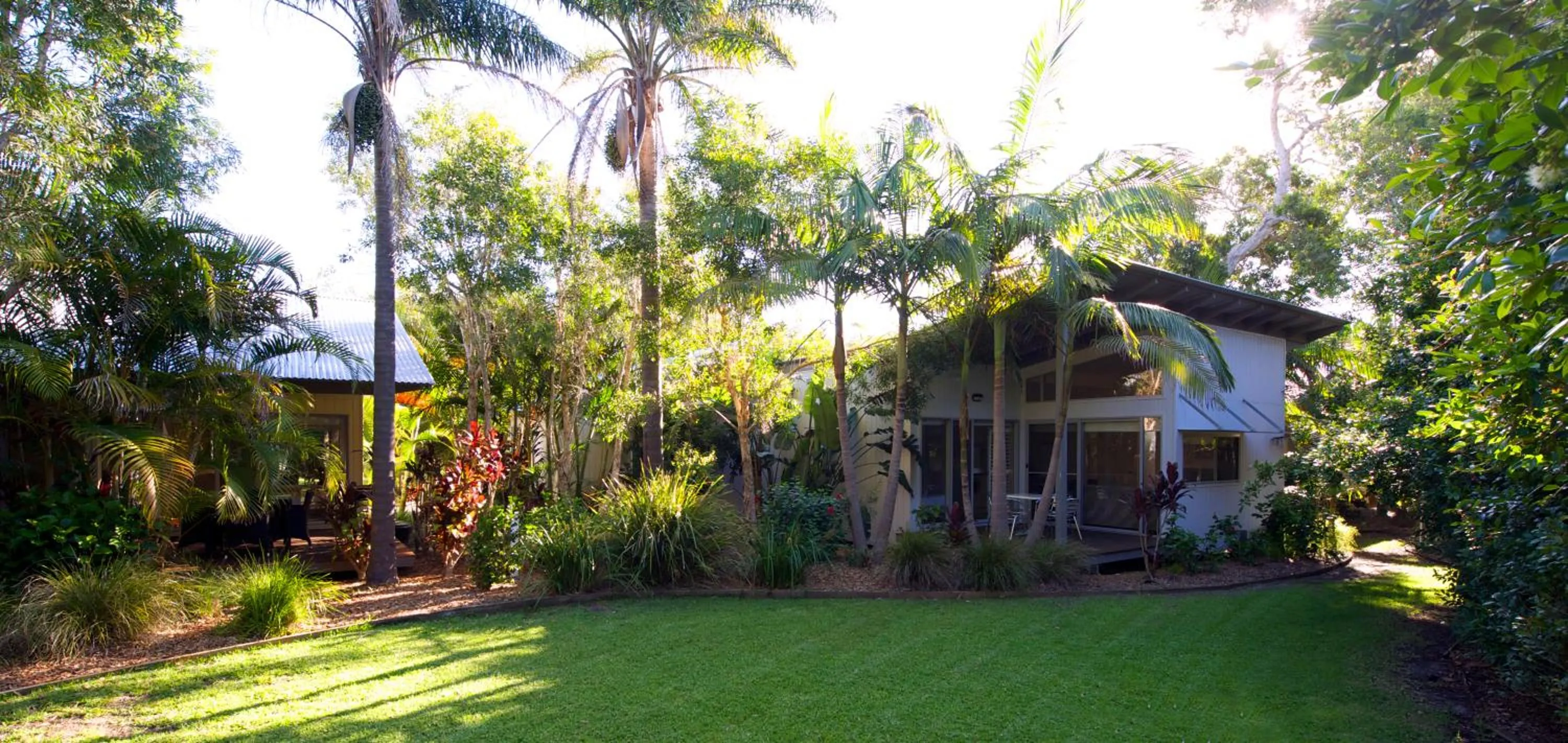 Property building in Mobys Beachside Retreat