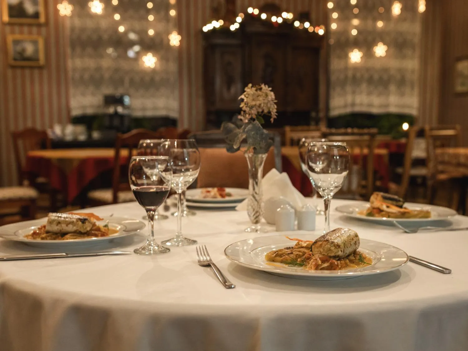 Restaurant/places to eat in Pałac w Małkowie