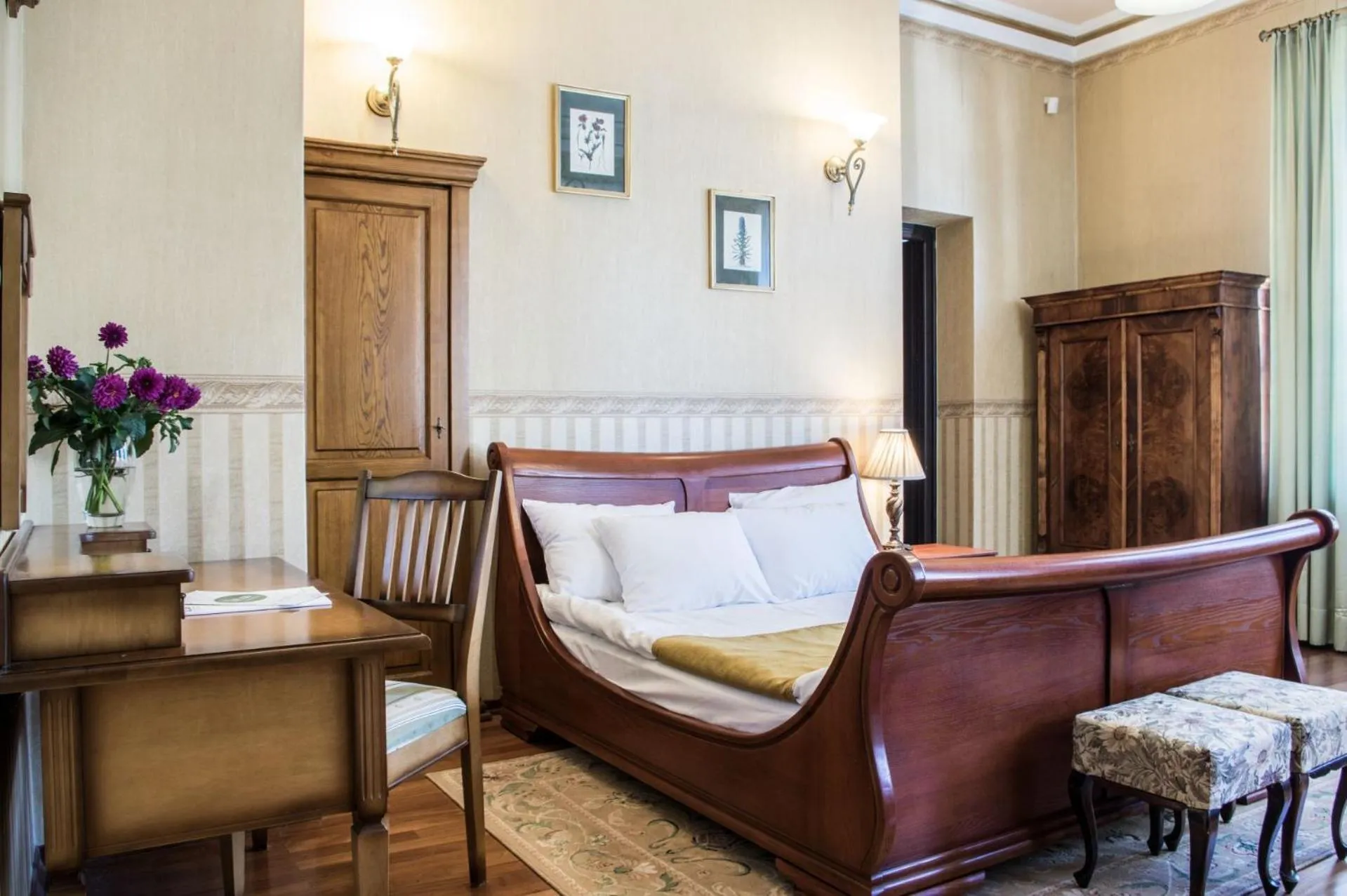 Bed in Pałac w Małkowie