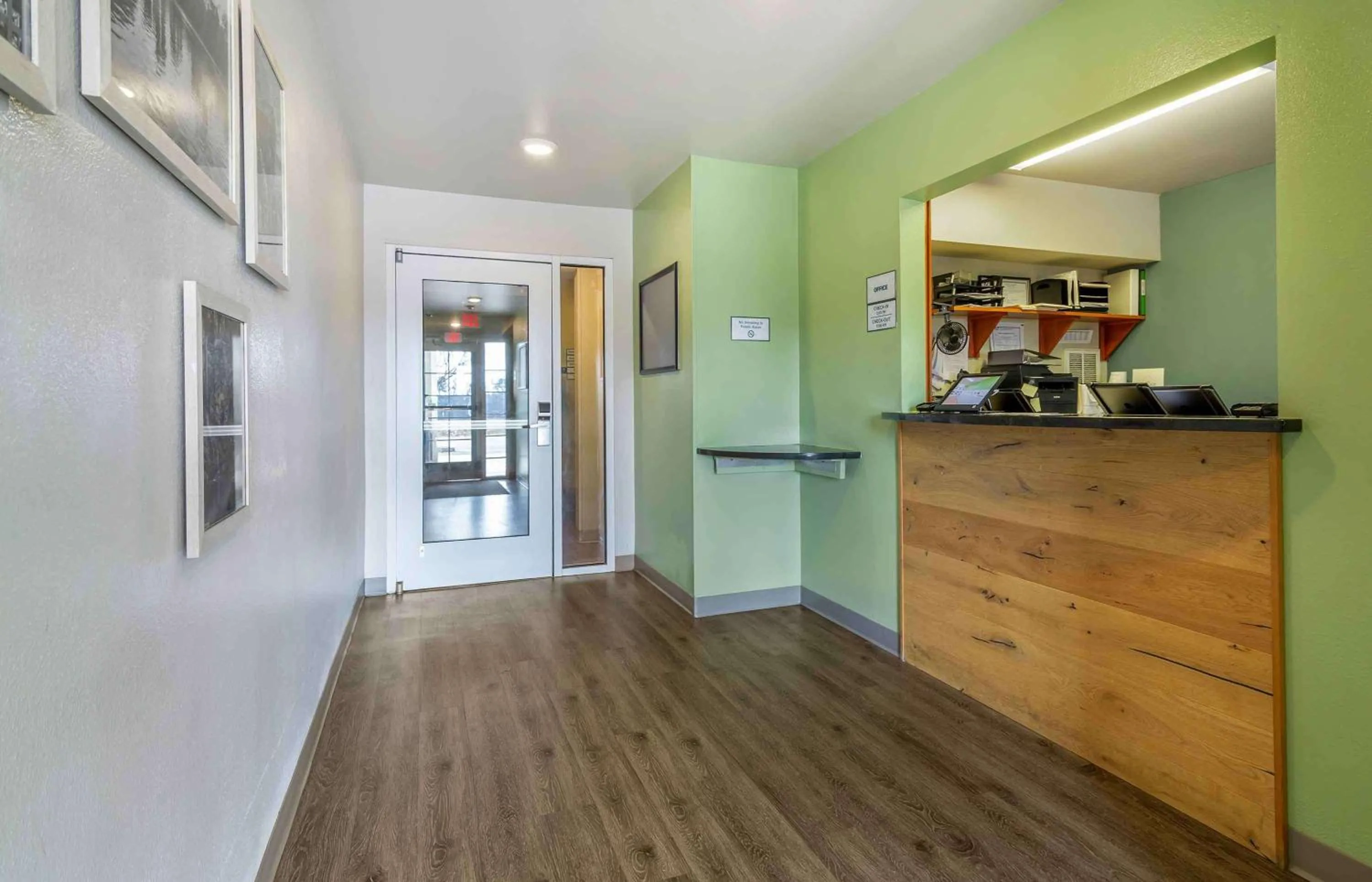 Lobby or reception in Extended Stay America Select Suites - Atlanta - Alpharetta