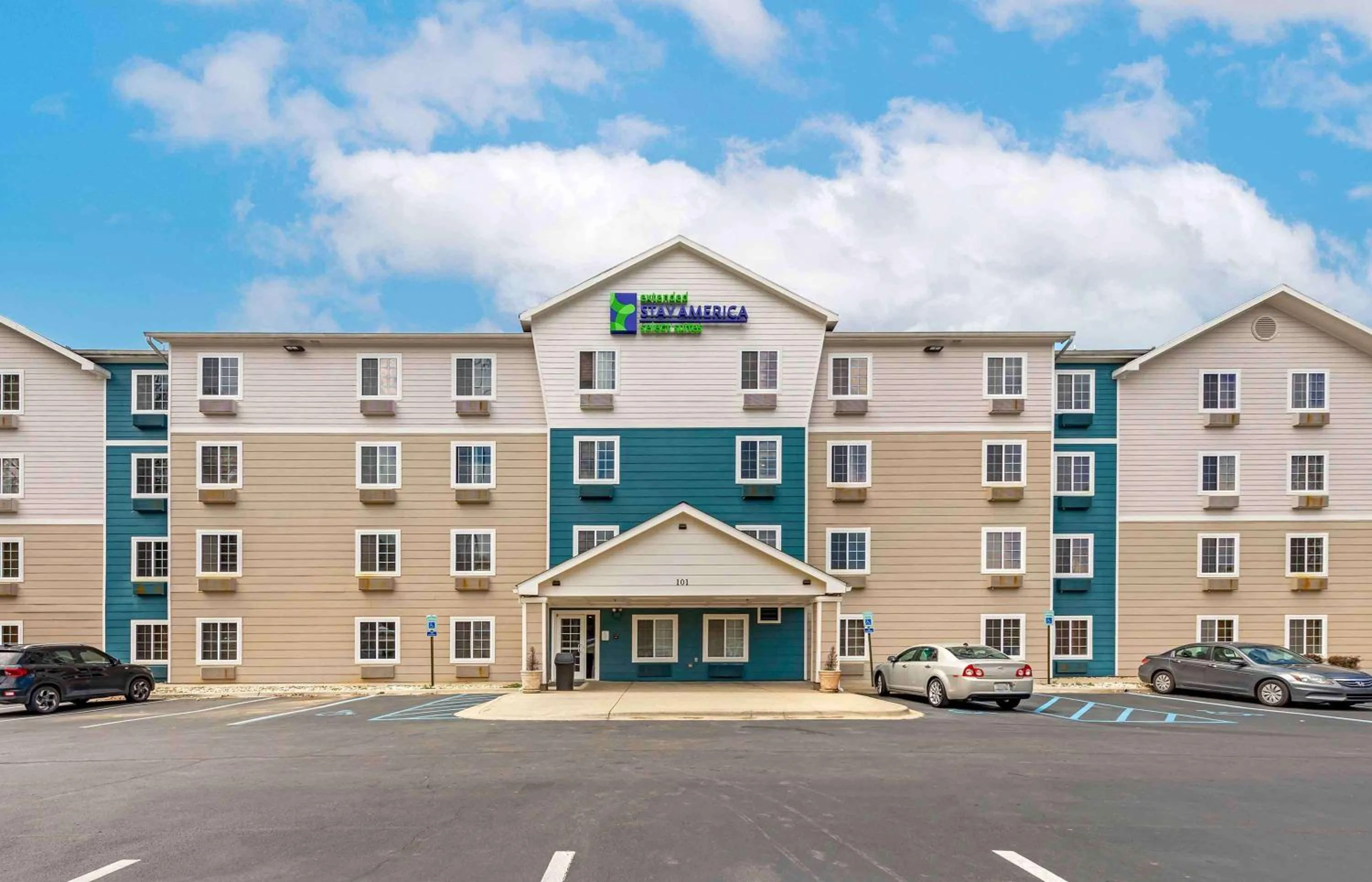 Property building in Extended Stay America Select Suites - Birmingham - Pelham