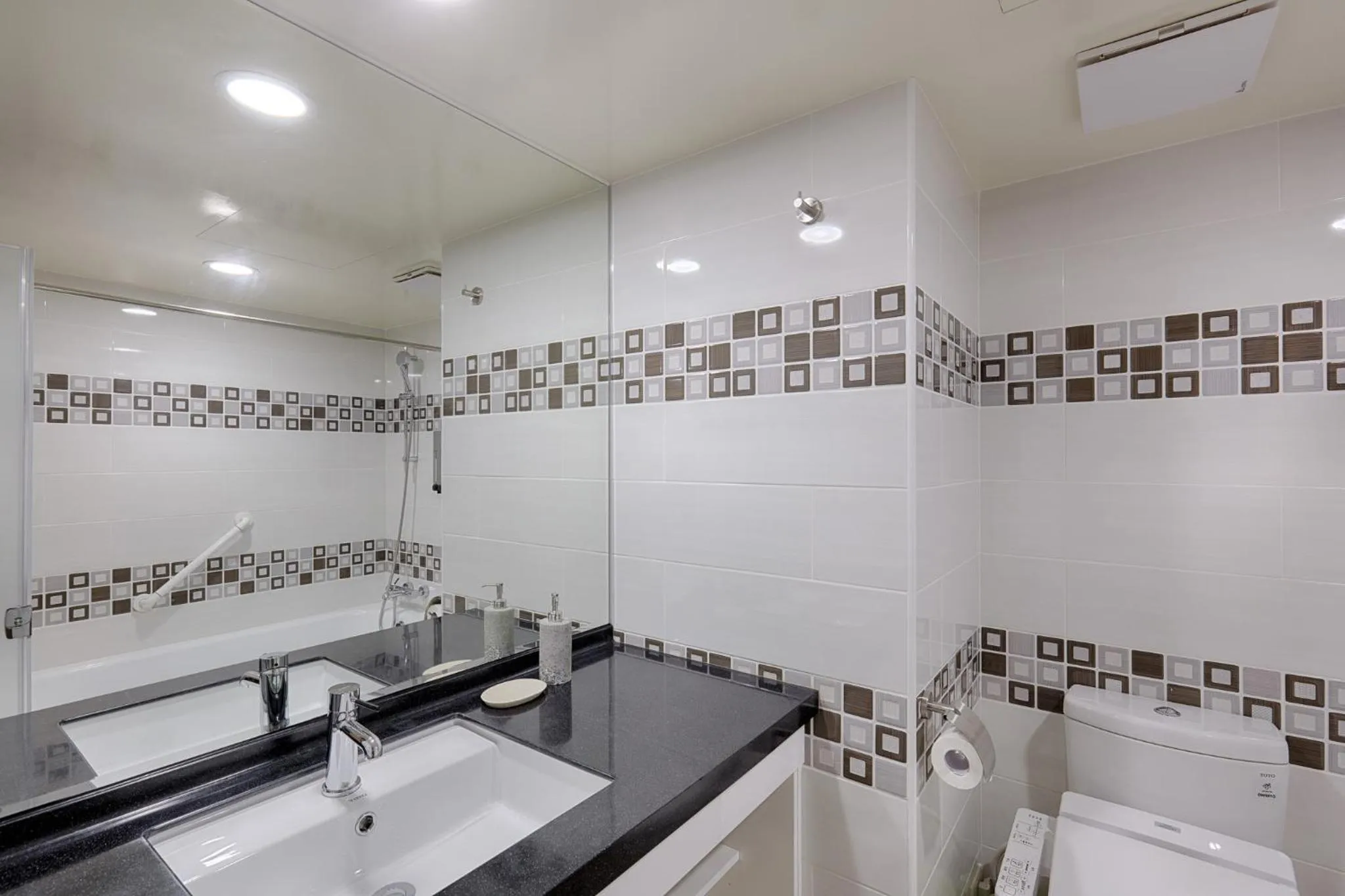 Photo of the whole room in Good Life Hotel - Shang Hwa