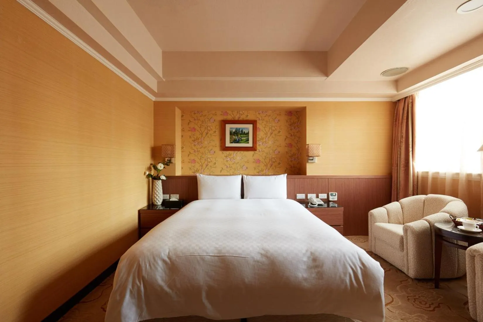 Bed in Good Life Hotel - Shang Hwa