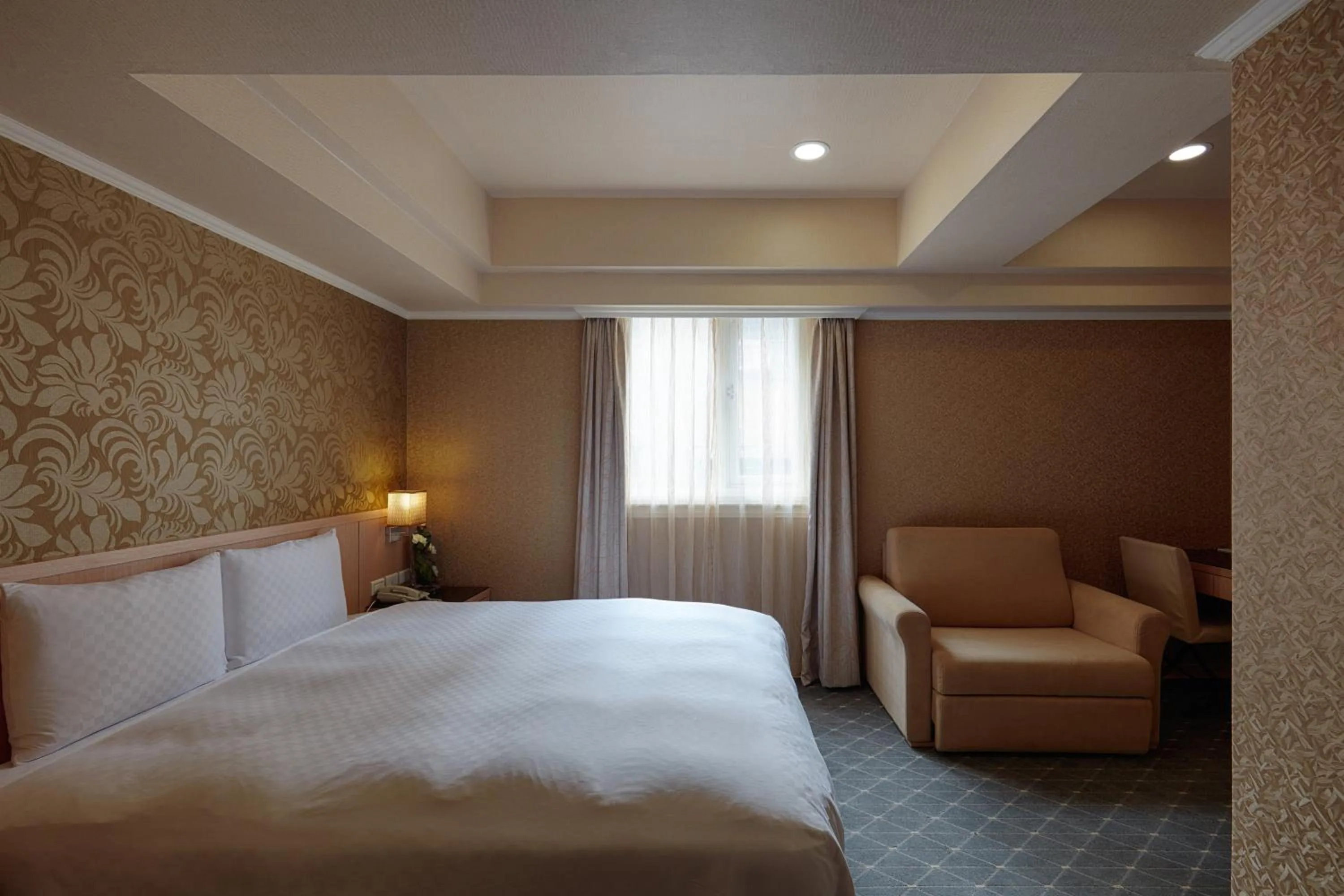 Bed in Good Life Hotel - Shang Hwa