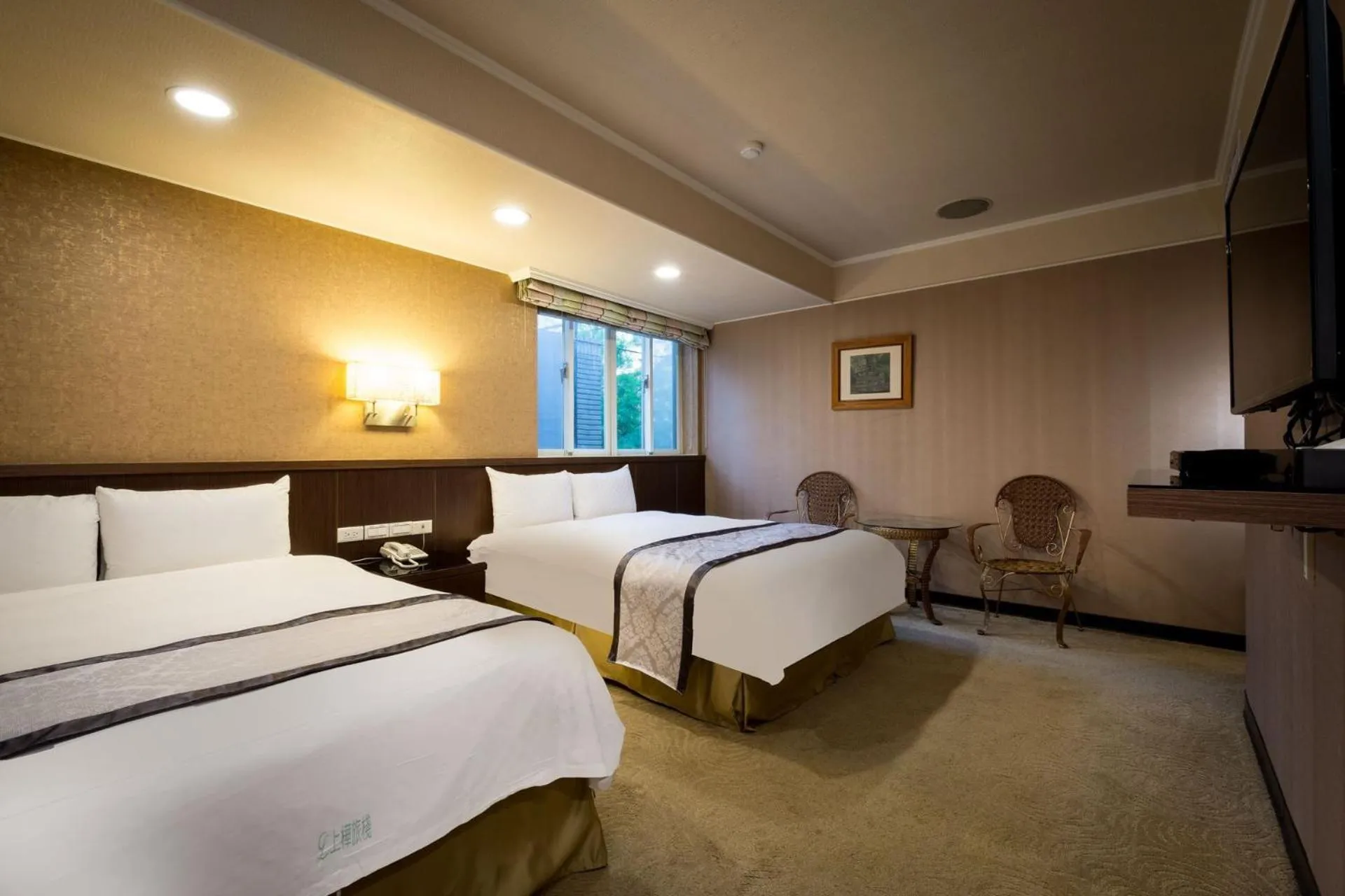 Photo of the whole room, Bed in Good Life Hotel - Shang Hwa