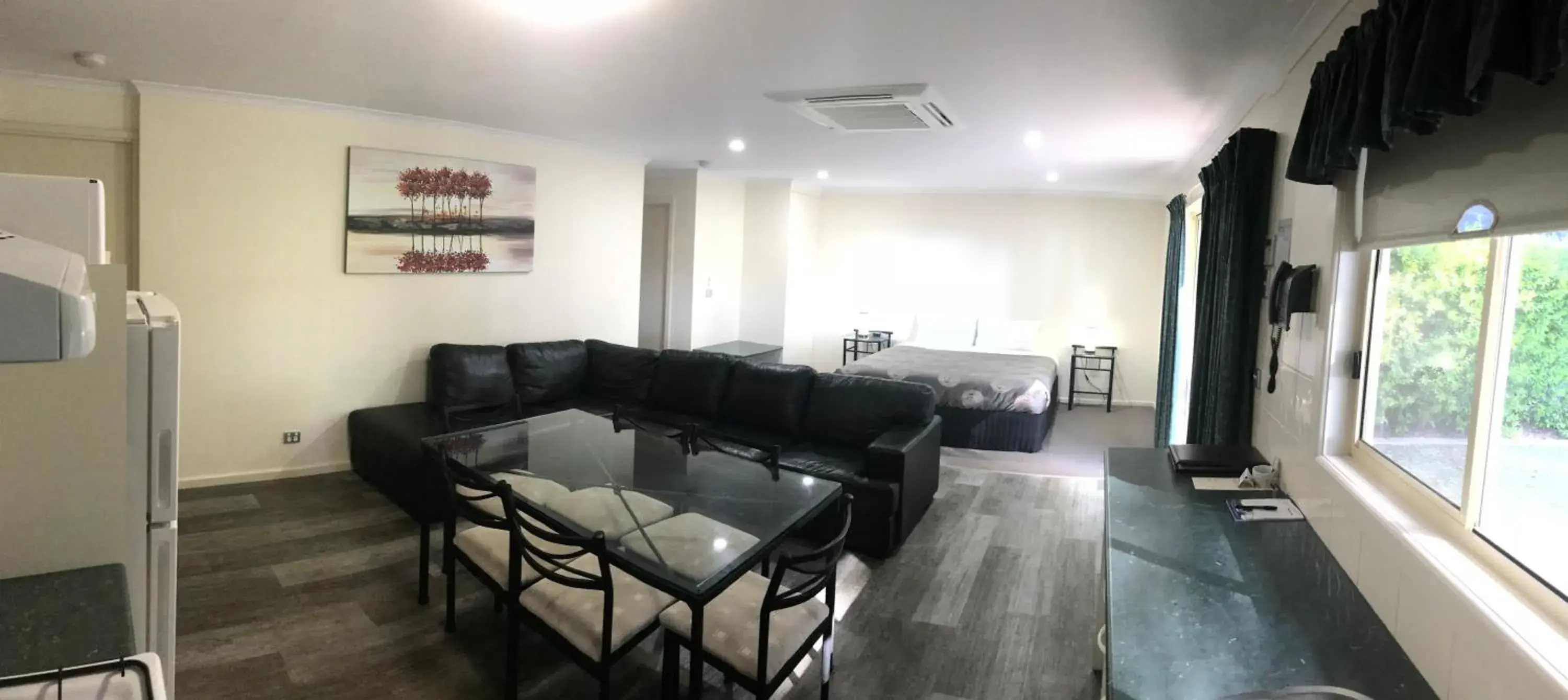 Large Family Room (6 Pax) in Sportsmans Motor Inn Large Family Room (6 Pax) in Sportsmans Motor Inn