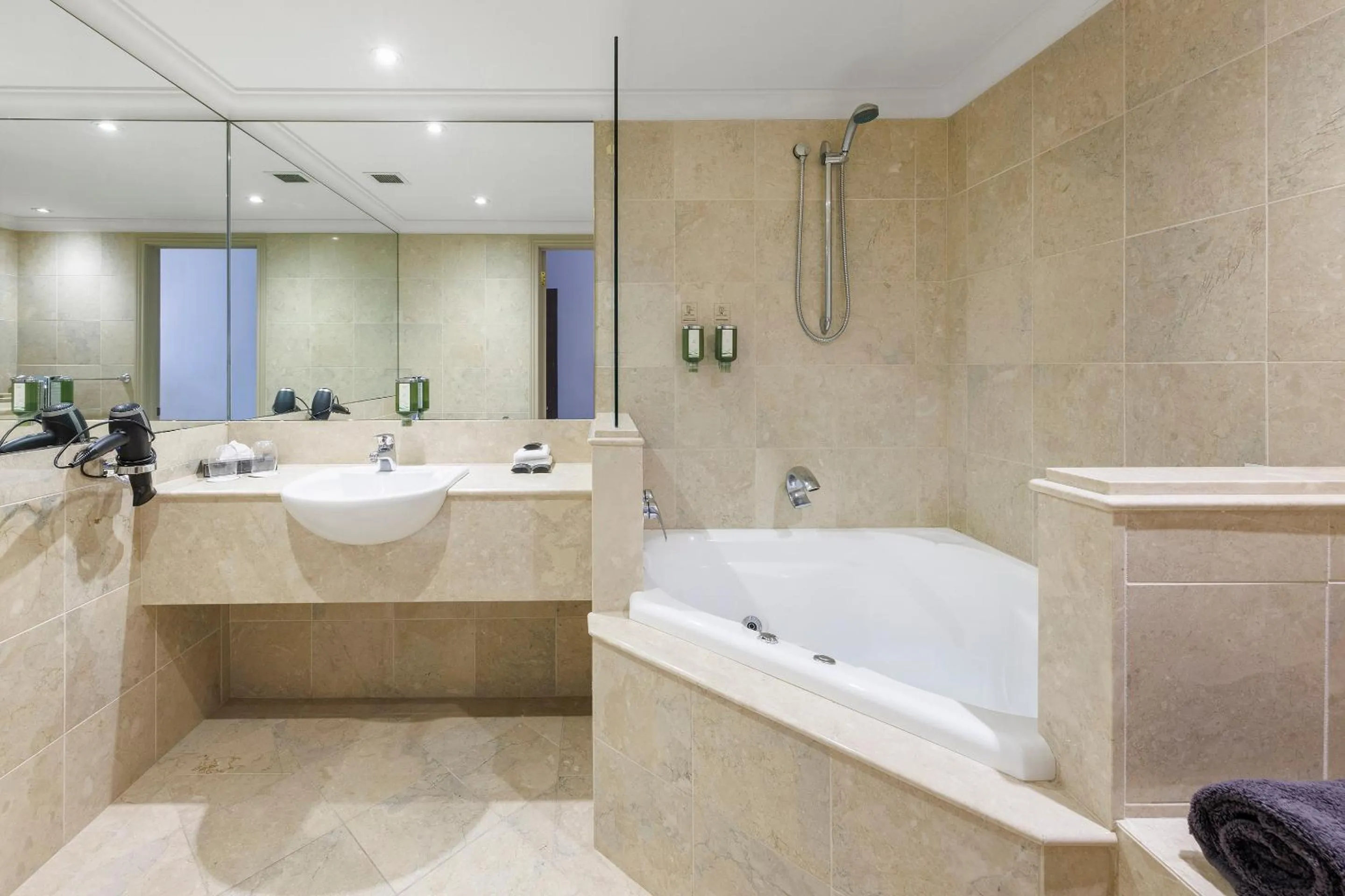 Bathroom in Kimberley Gardens Hotel, Serviced Apartments and Serviced Townhouses