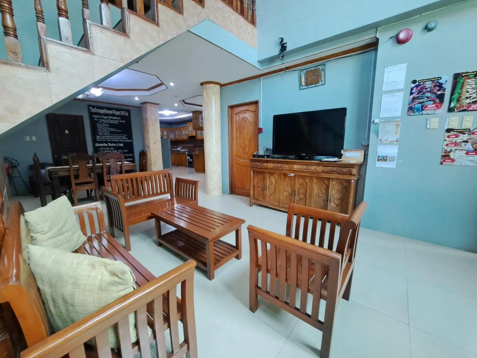 The Orange House - Vigan Villa