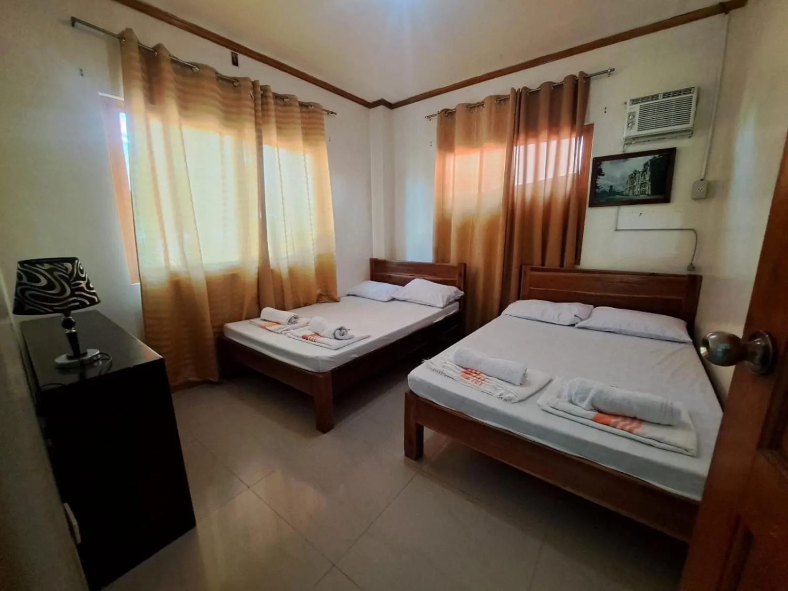 Bed in The Orange House - Vigan Villa