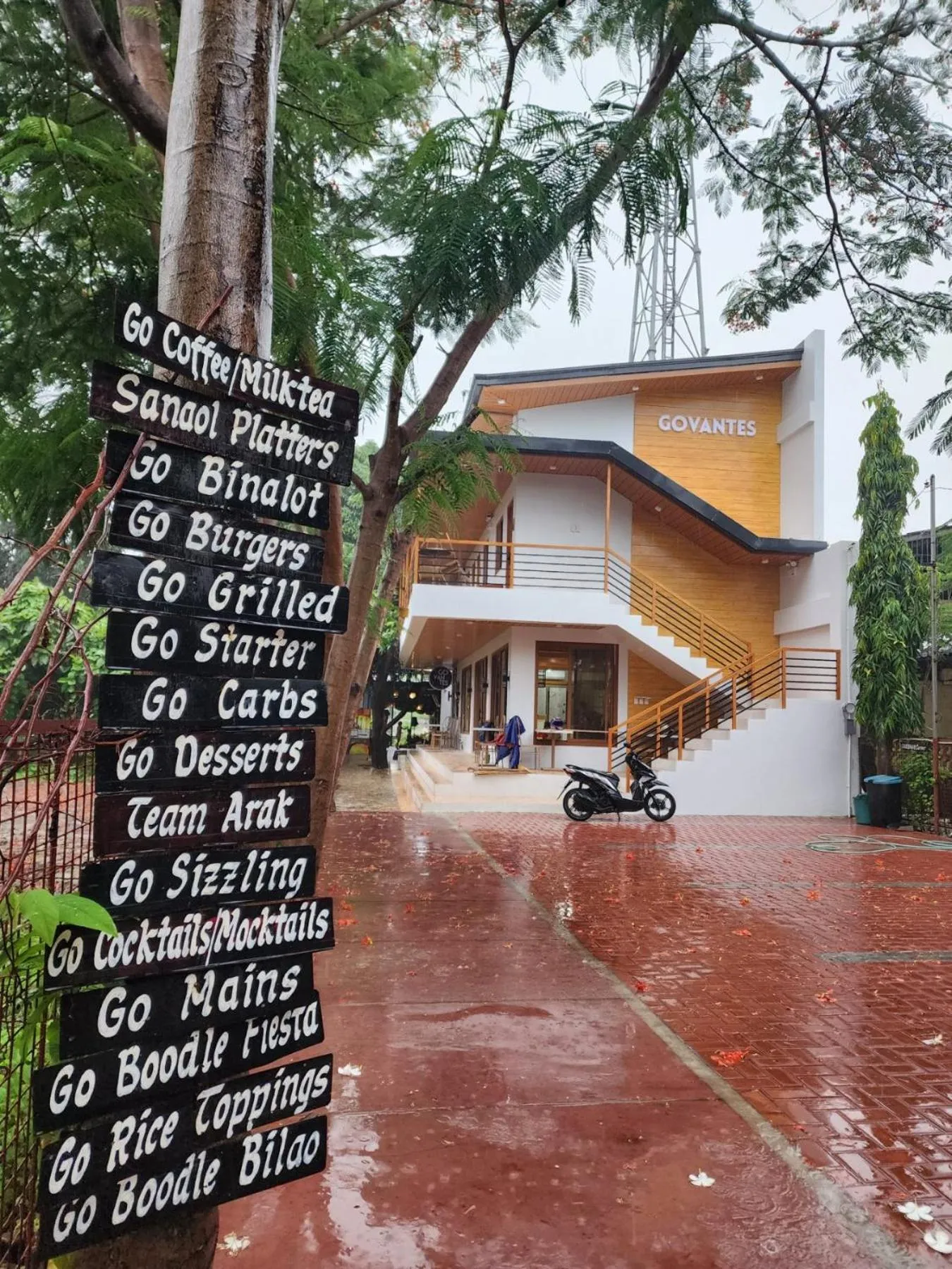 The Orange House - Vigan Villa