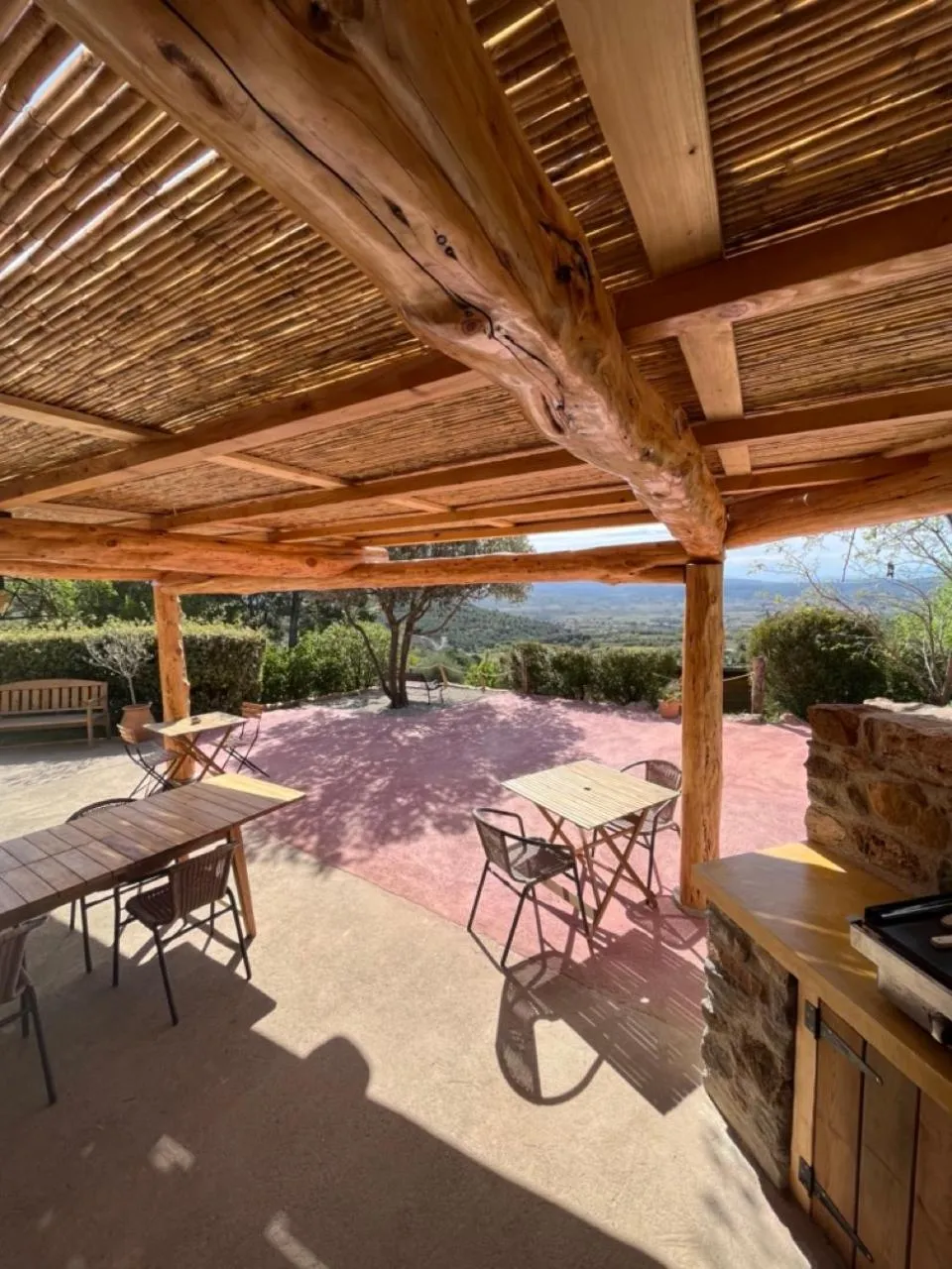 Patio in Chambres d'hôtes Gîte Saint Roch