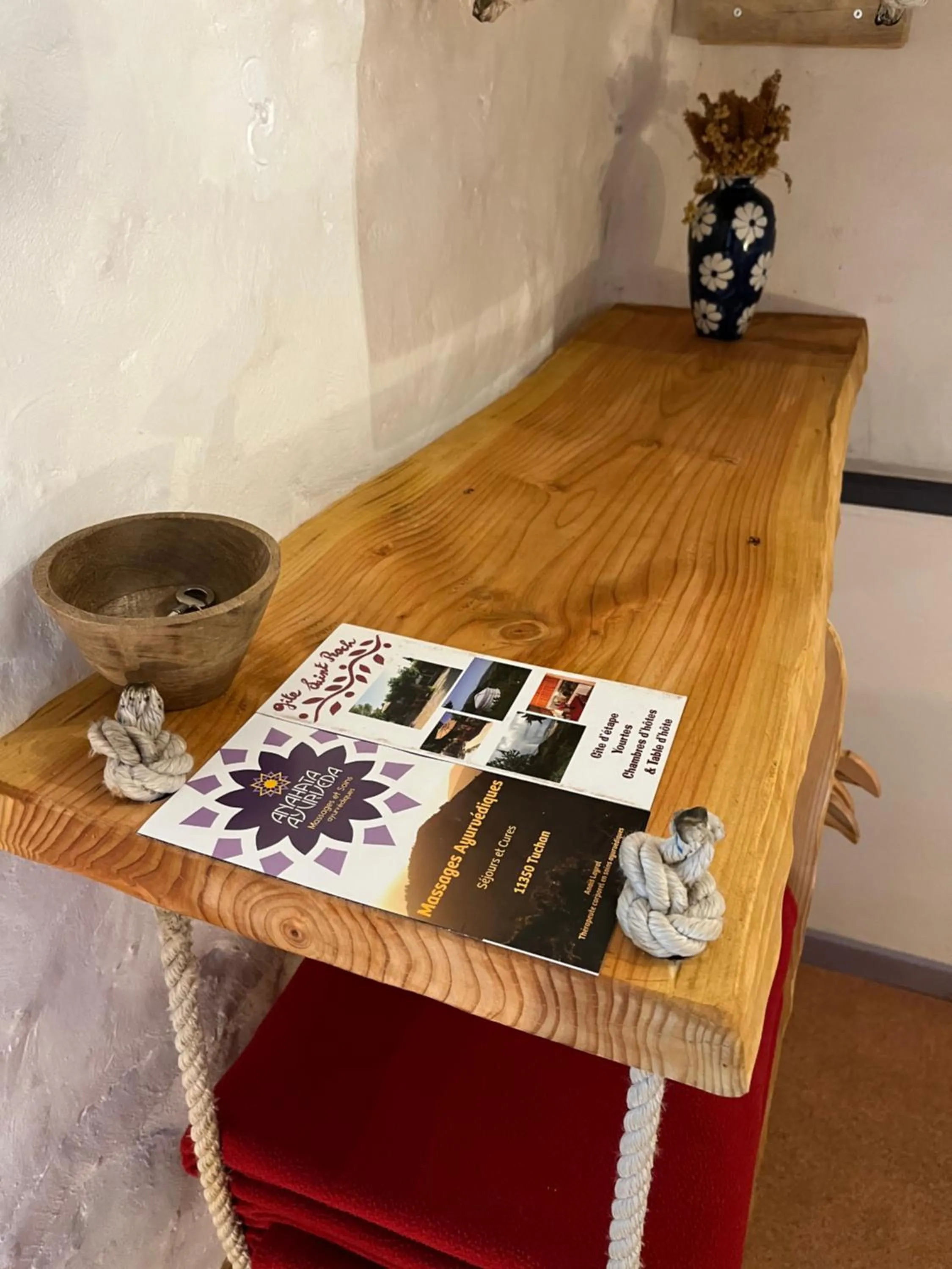 Decorative detail in Chambres d'hôtes Gîte Saint Roch