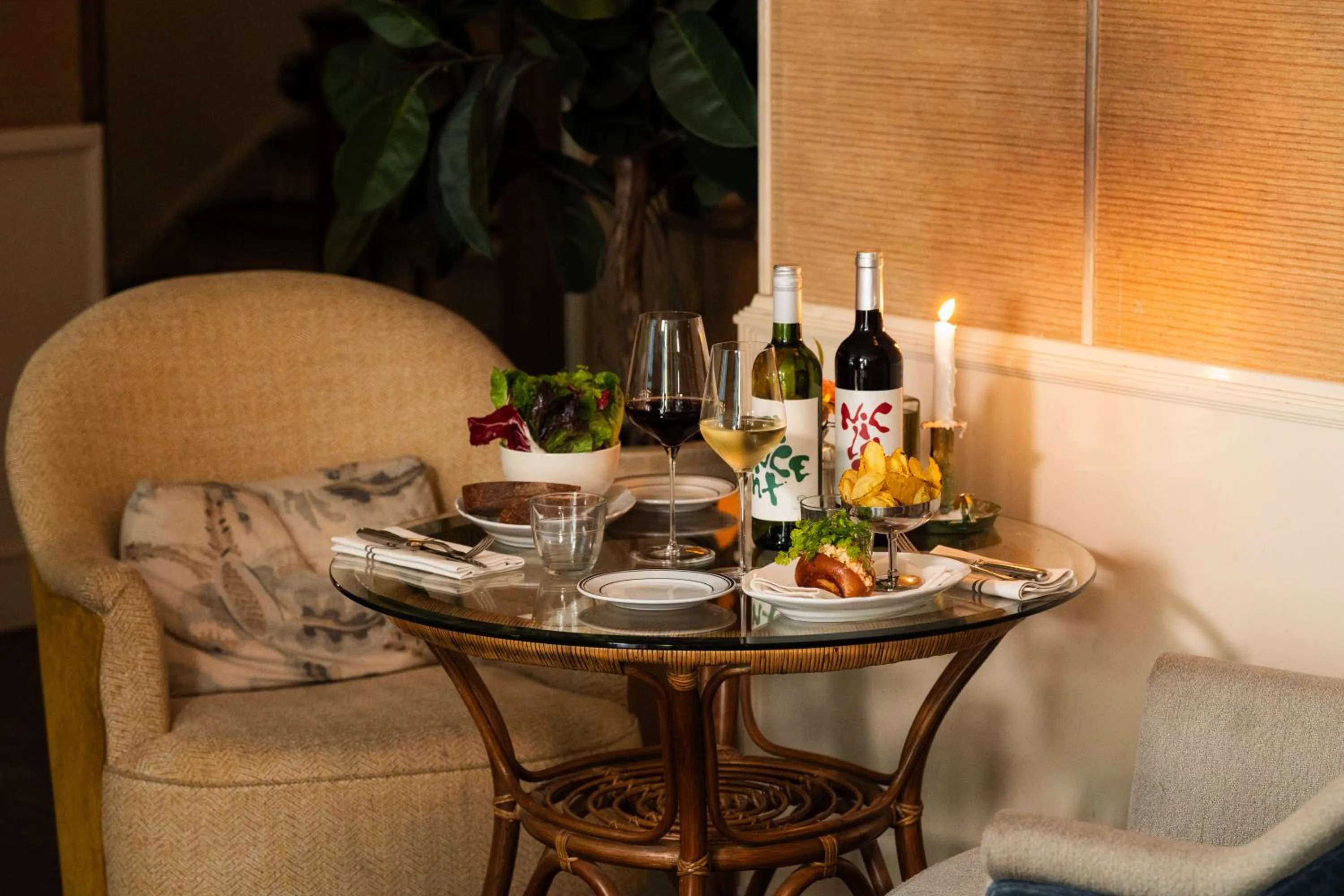 Restaurant/places to eat in Hotel Sanders