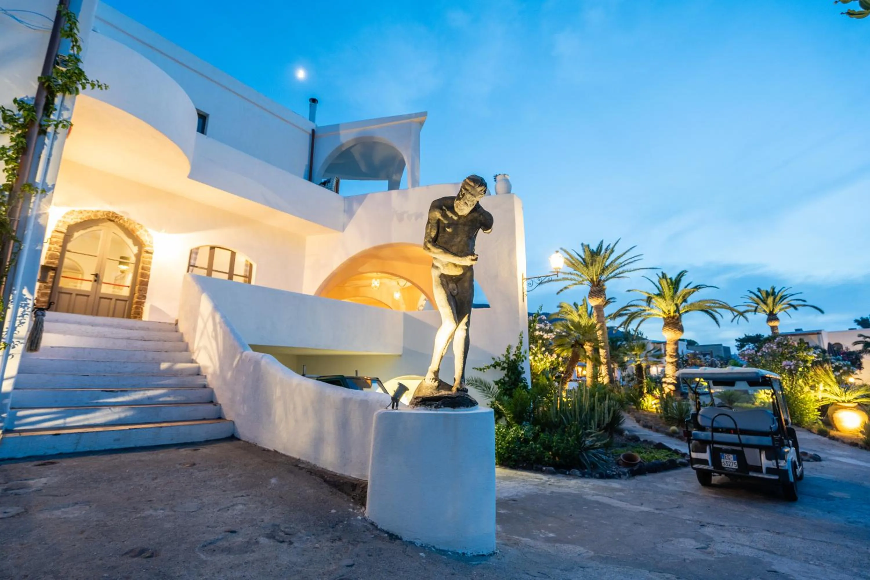 Patio in La Sciara Resort Hotel