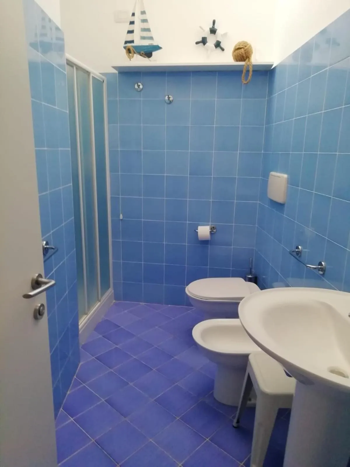 Bathroom in La Sciara Resort Hotel