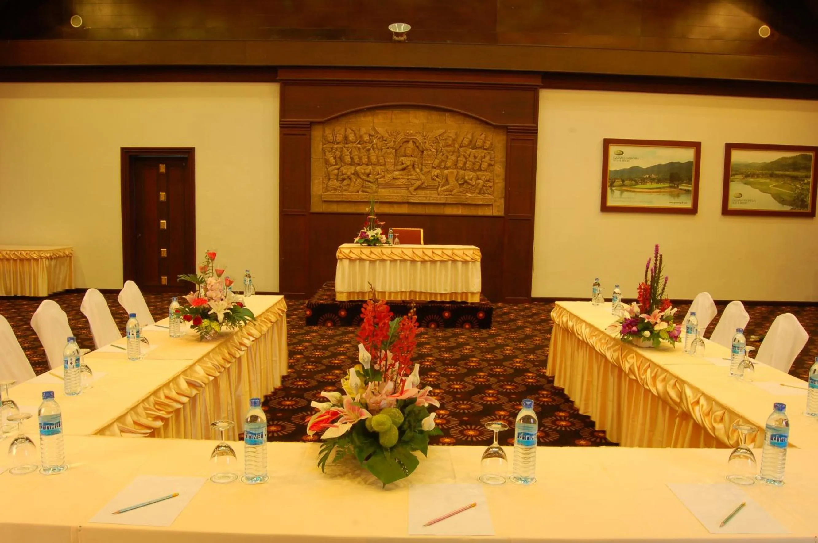 Business facilities in Gassan Legacy Golf Club