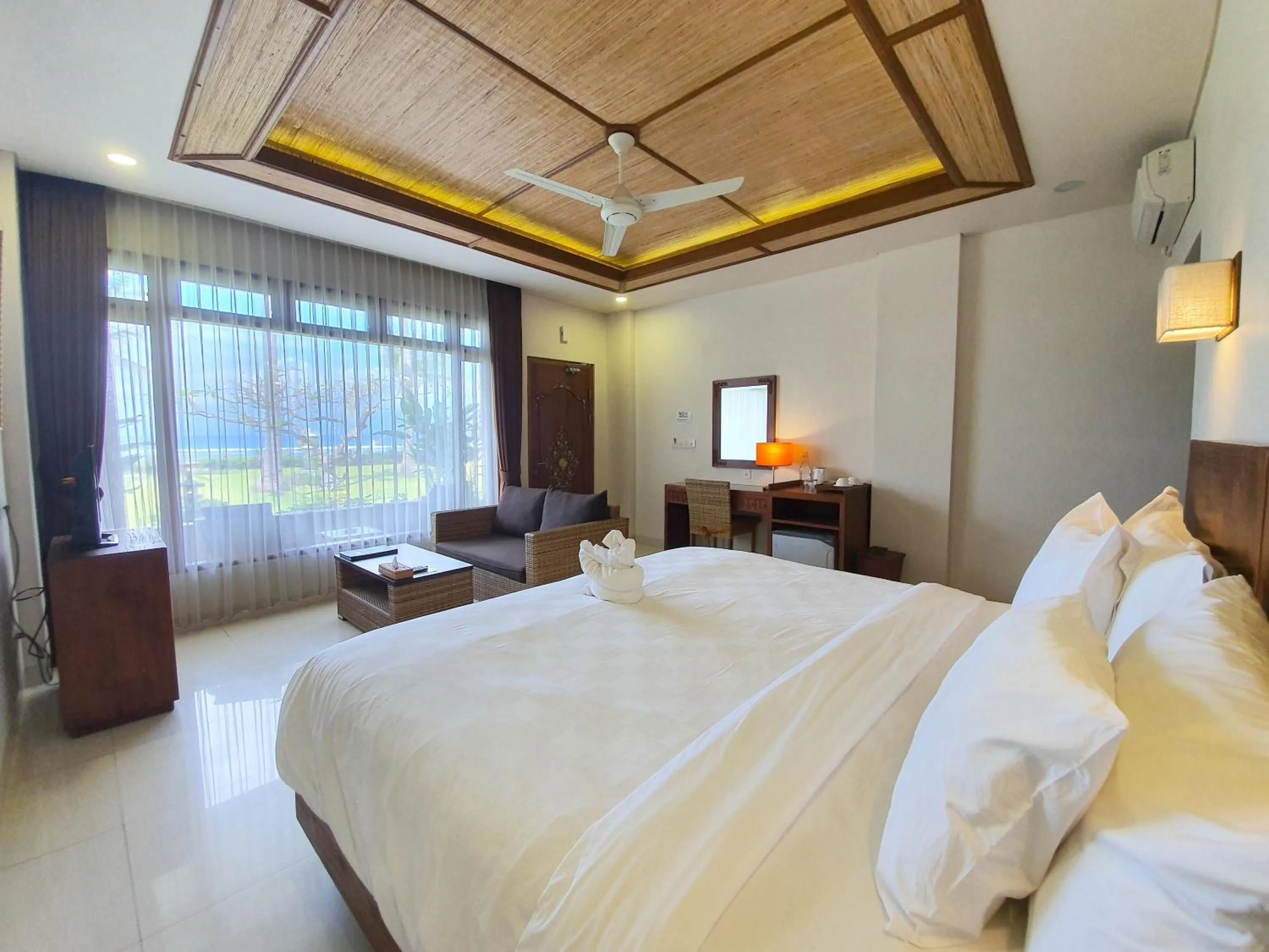 Photo of the whole room, Bed in Hotel Genggong