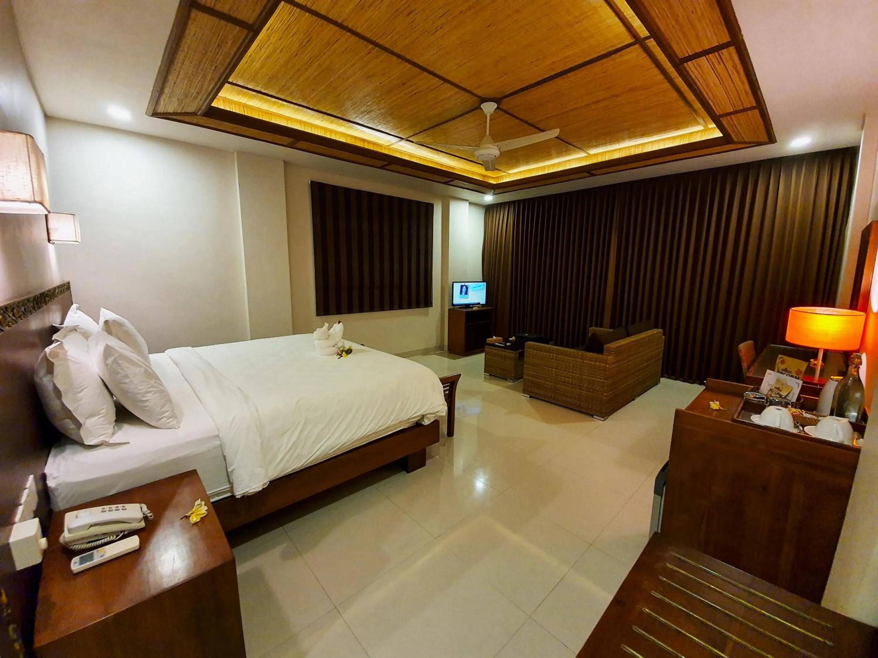 Bed in Hotel Genggong