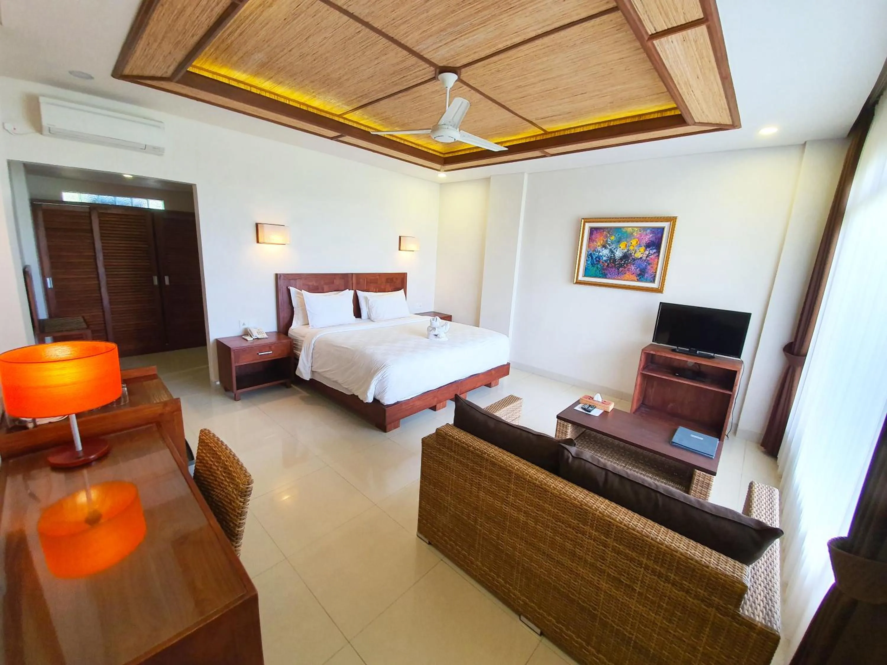 Photo of the whole room, Bed in Hotel Genggong