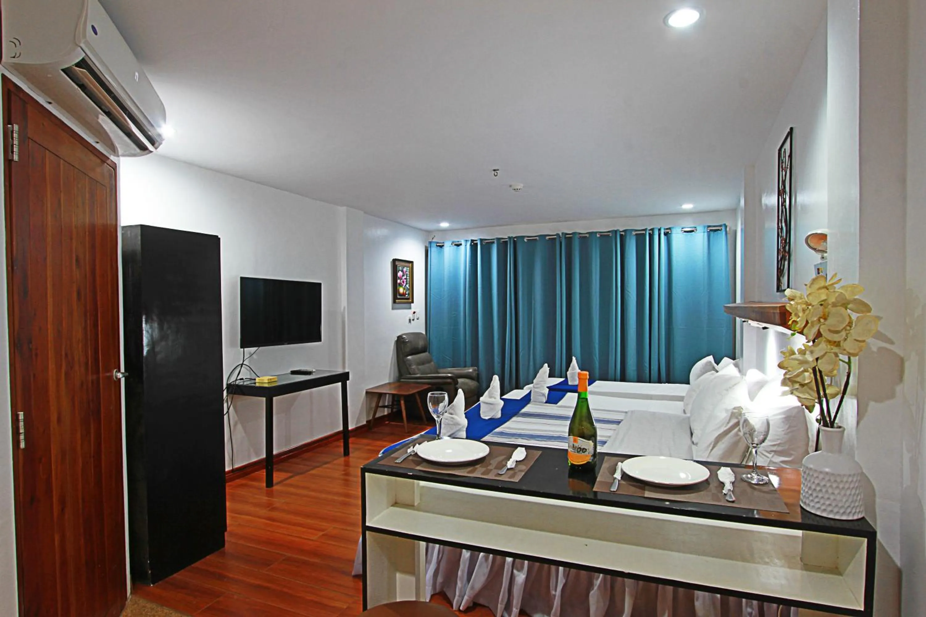 TV and multimedia in Harmony Hotel