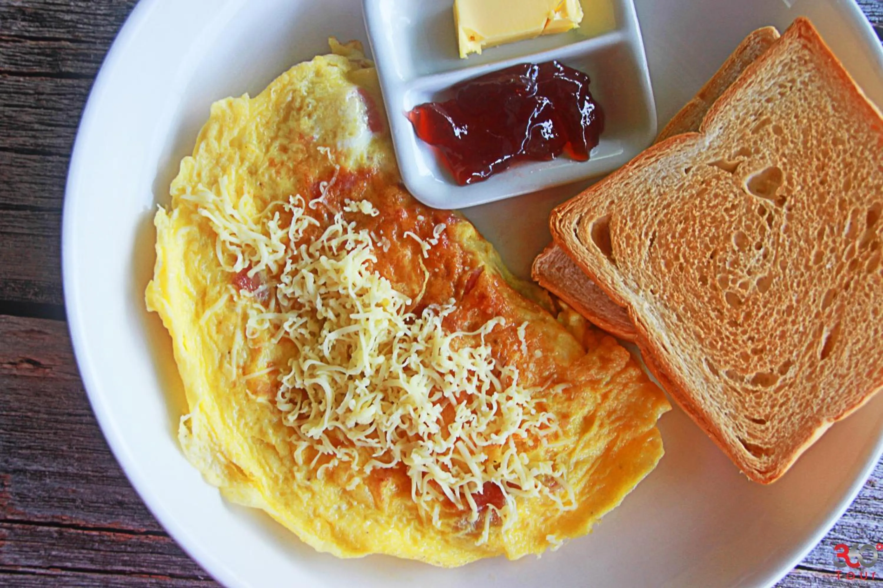 Food and drinks in Harmony Hotel