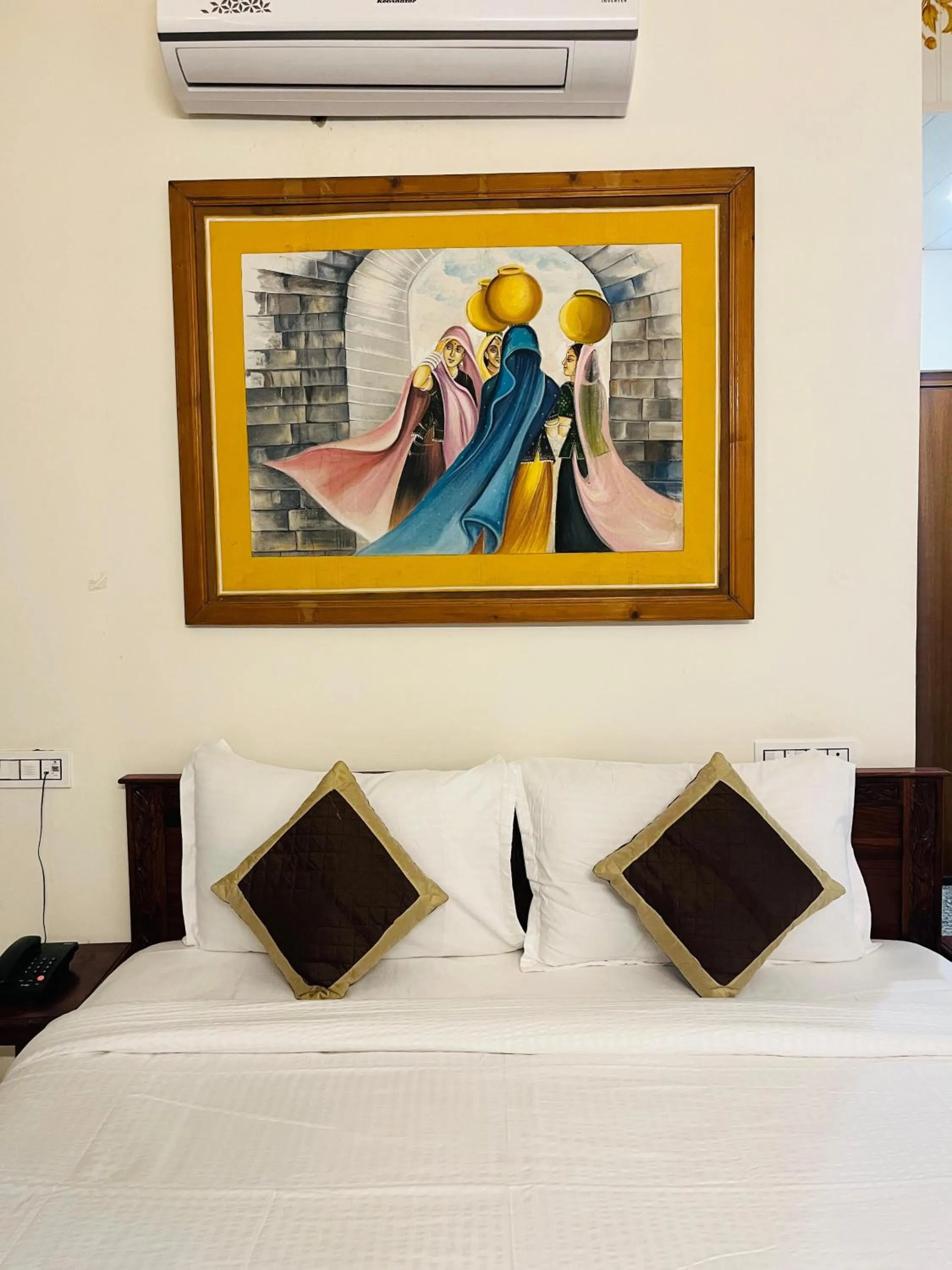 Bed in Teerth Palace Pushkar