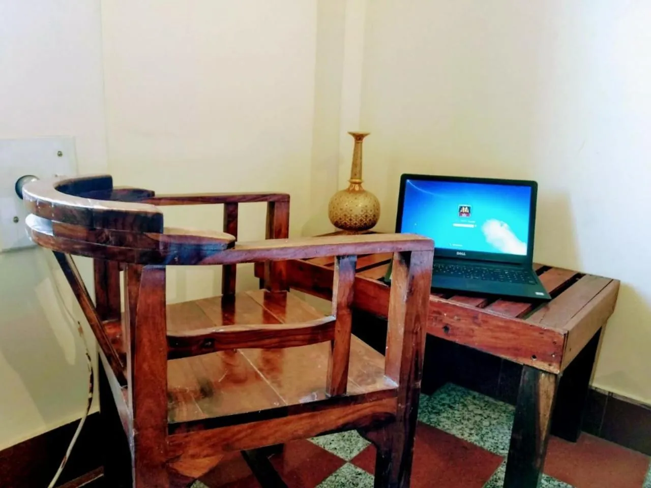 hair dresser in Teerth Palace Pushkar