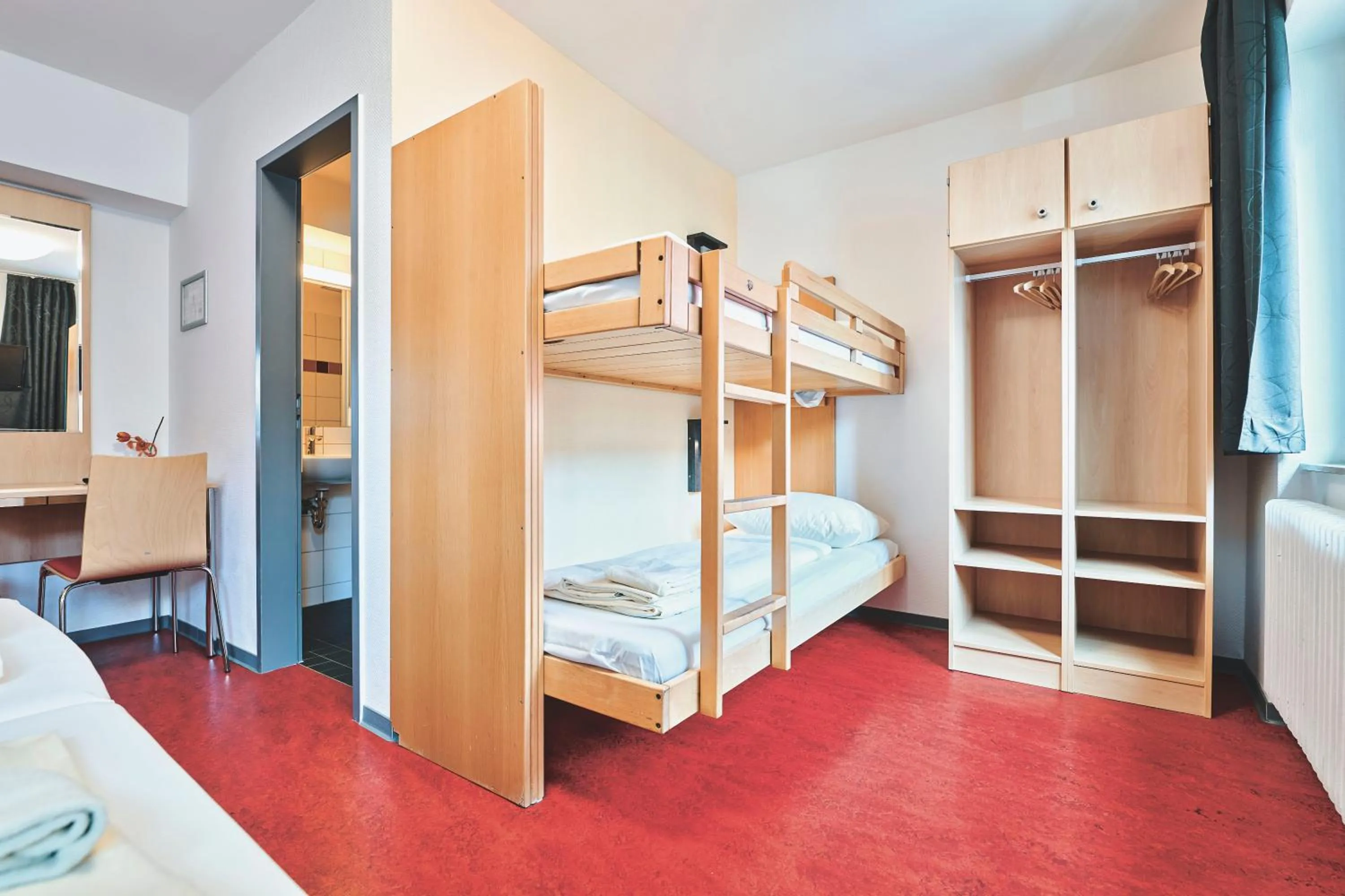 Bedroom, Bed in DJH Jugendgästehaus Adolph Kolping