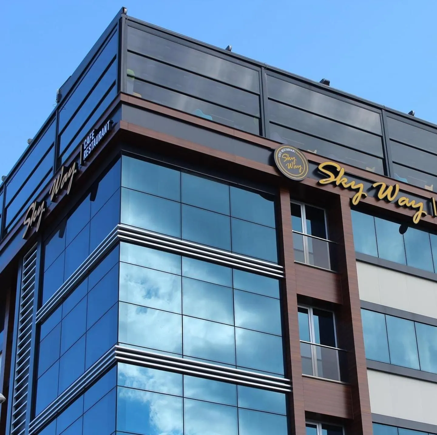 Property building in Royal Babil Suites Hotel